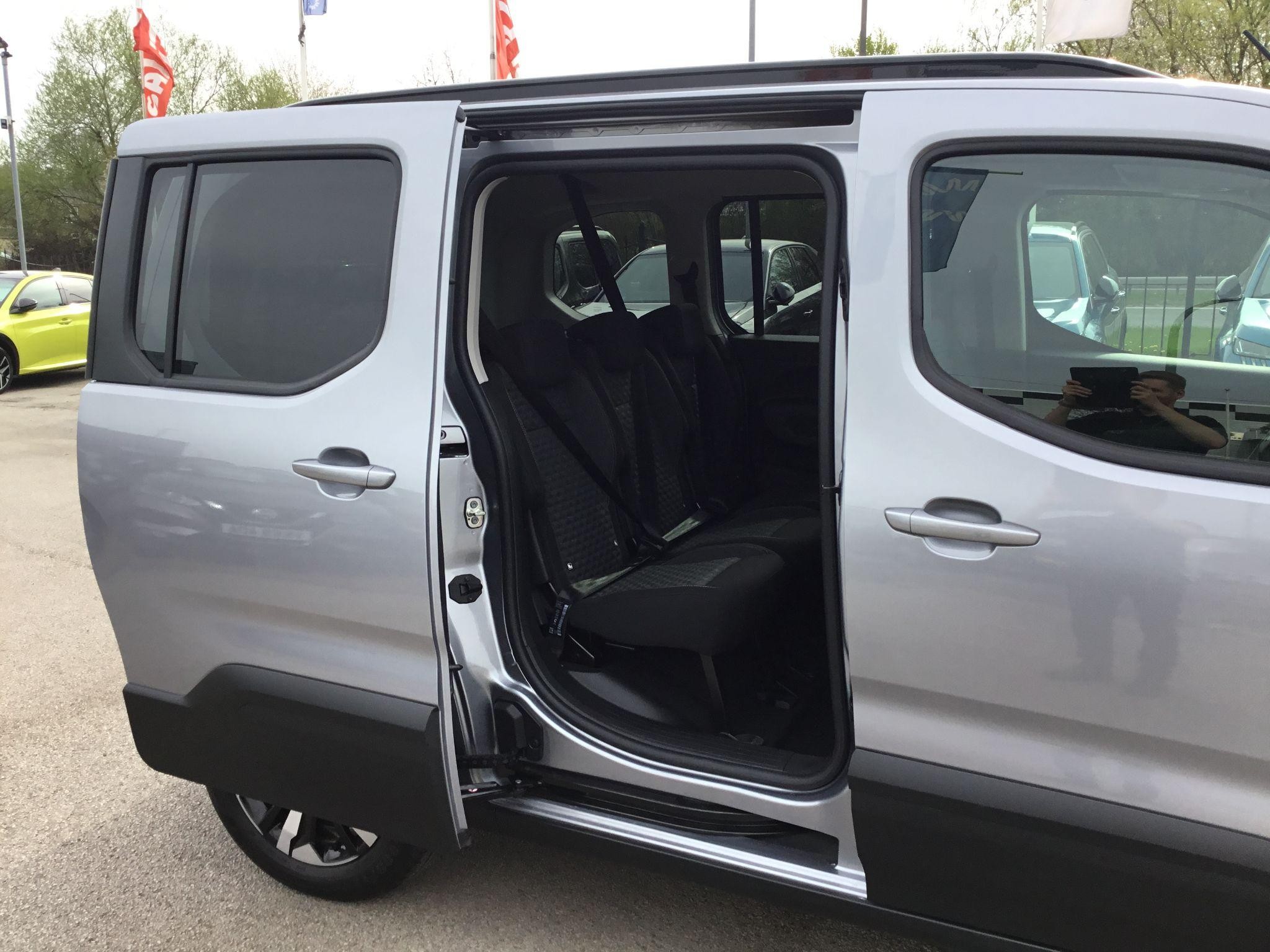 Peugeot E-Rifter Image 19