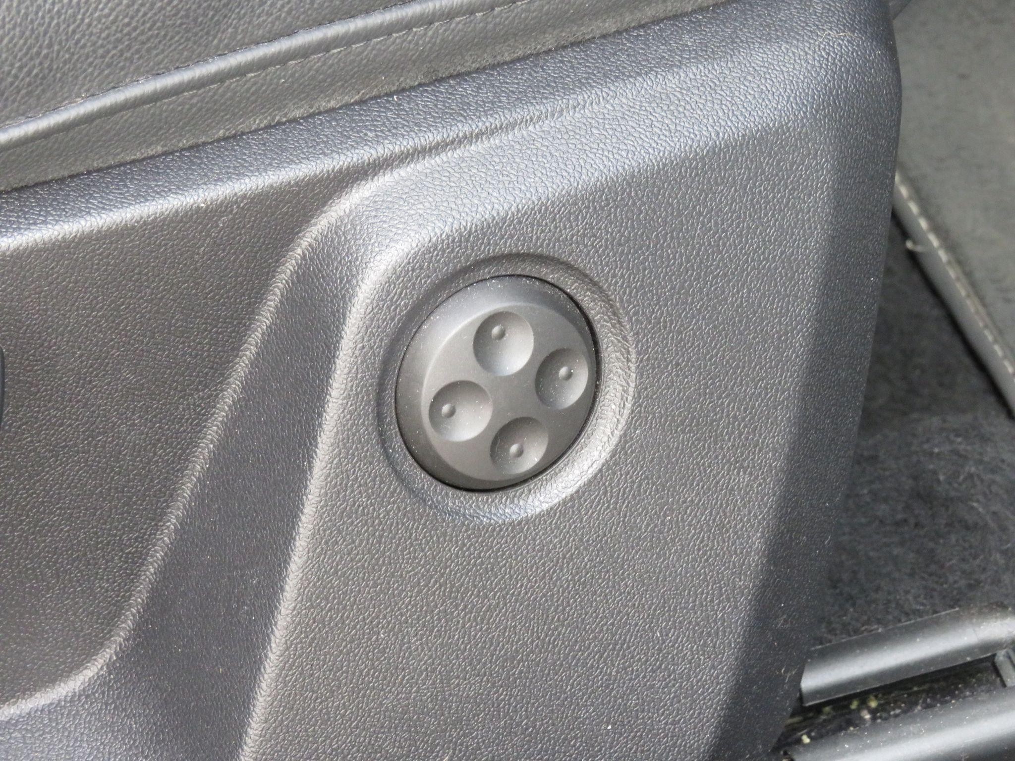 Audi Q2 Image 26