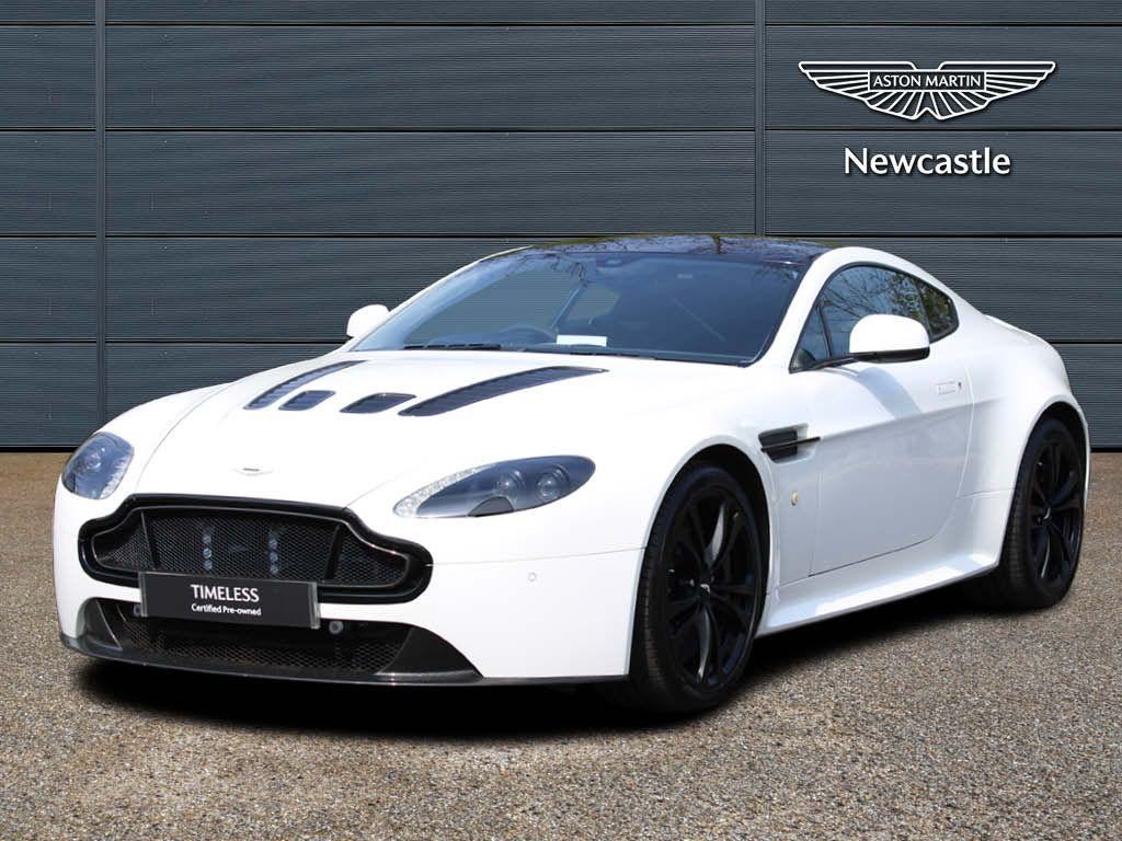 Aston Martin Vantage Image 4