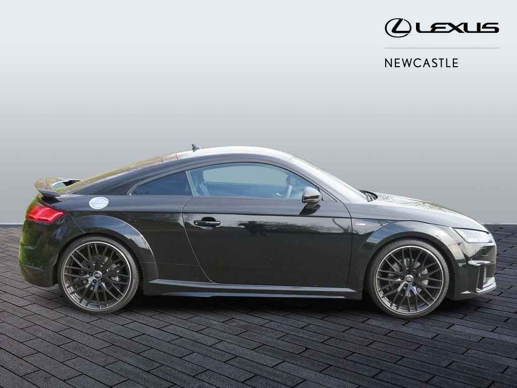 Audi TT Image 2