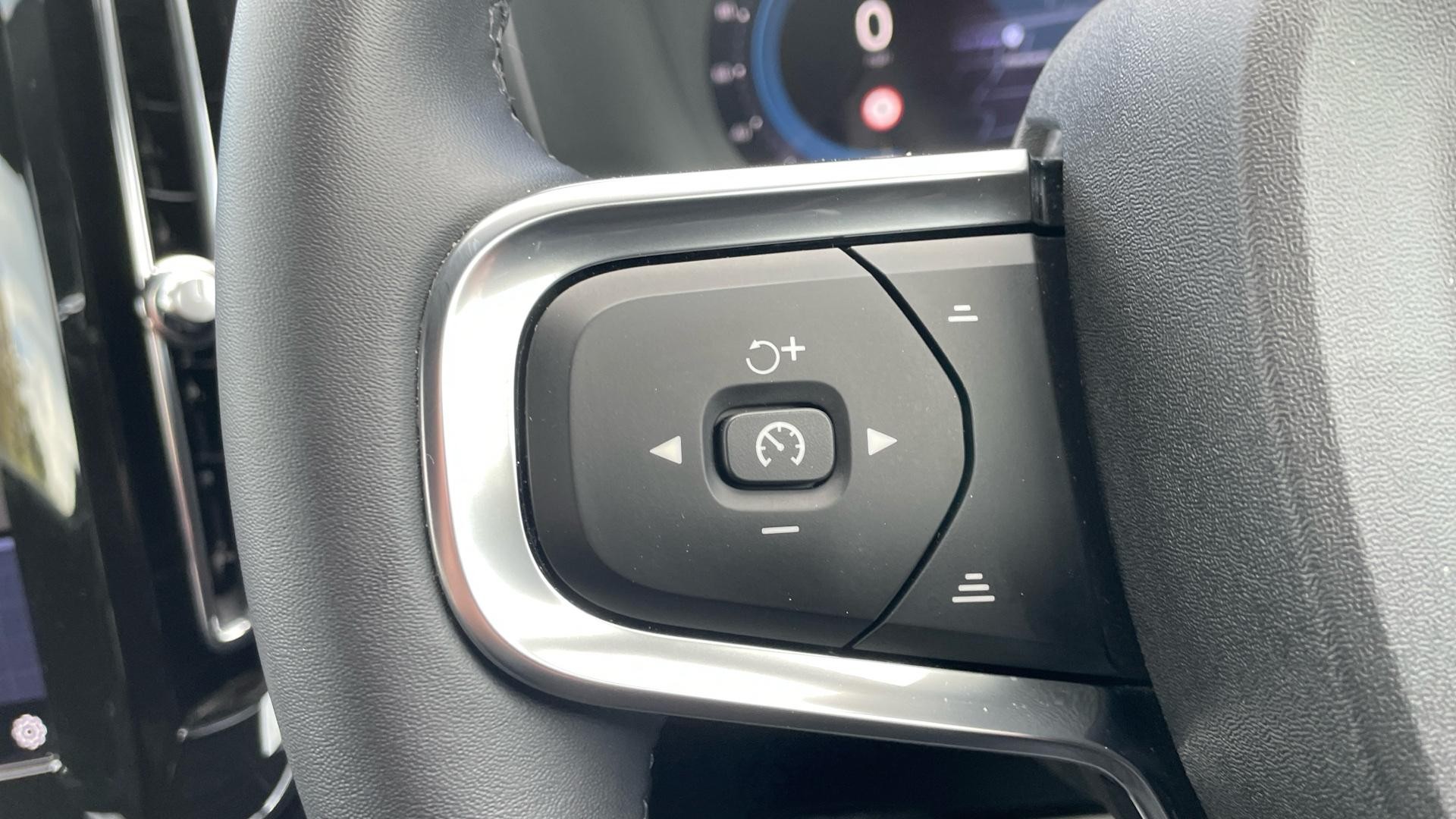 Volvo XC40 Image 18
