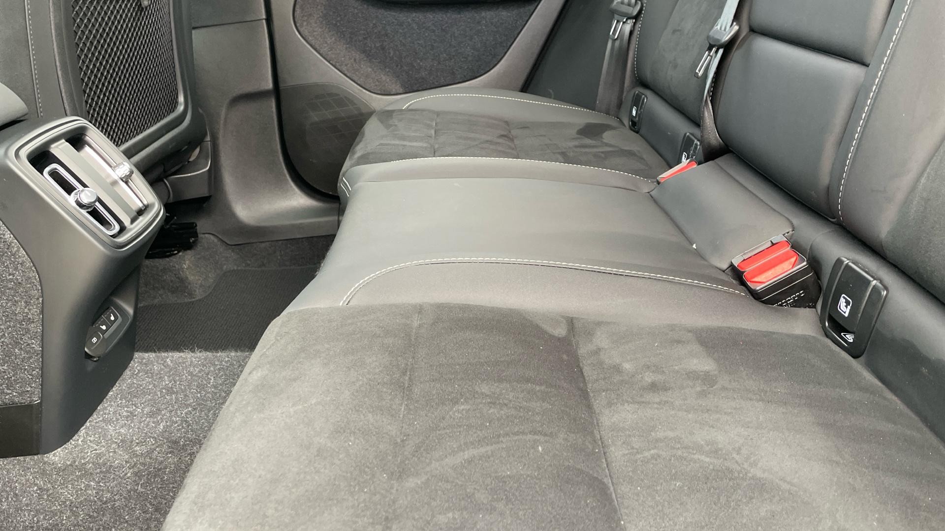 Volvo XC40 Image 33