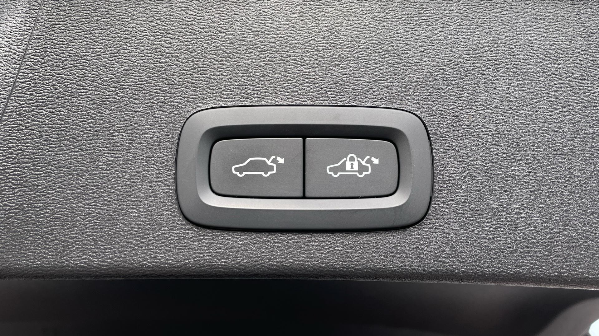 Volvo XC40 Image 40