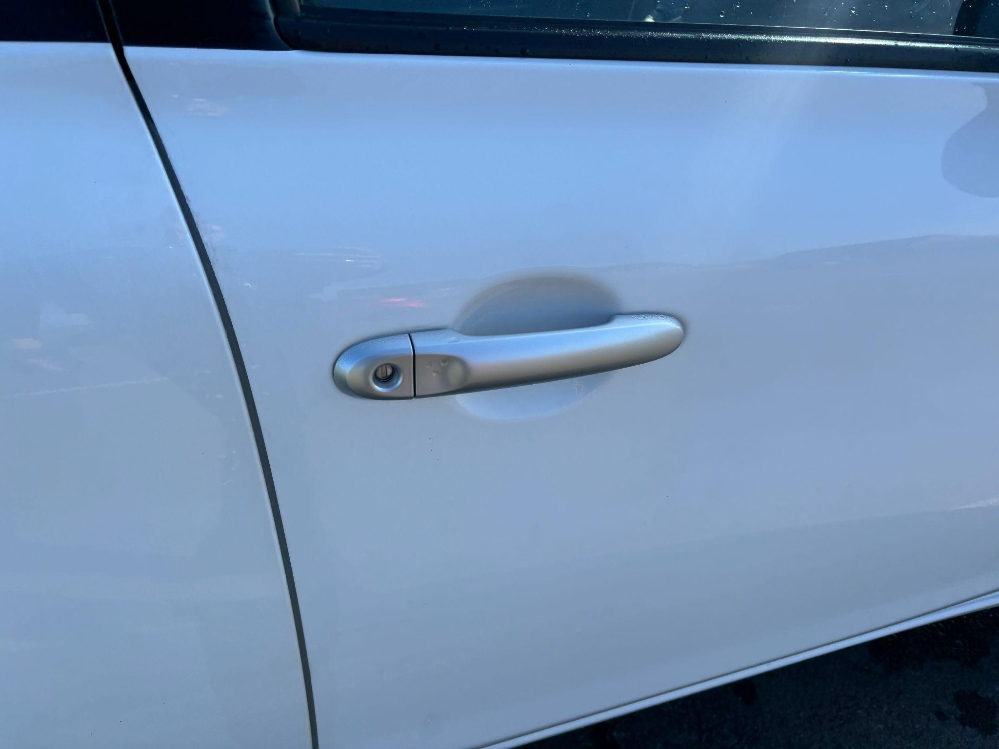 Nissan Micra Image 28