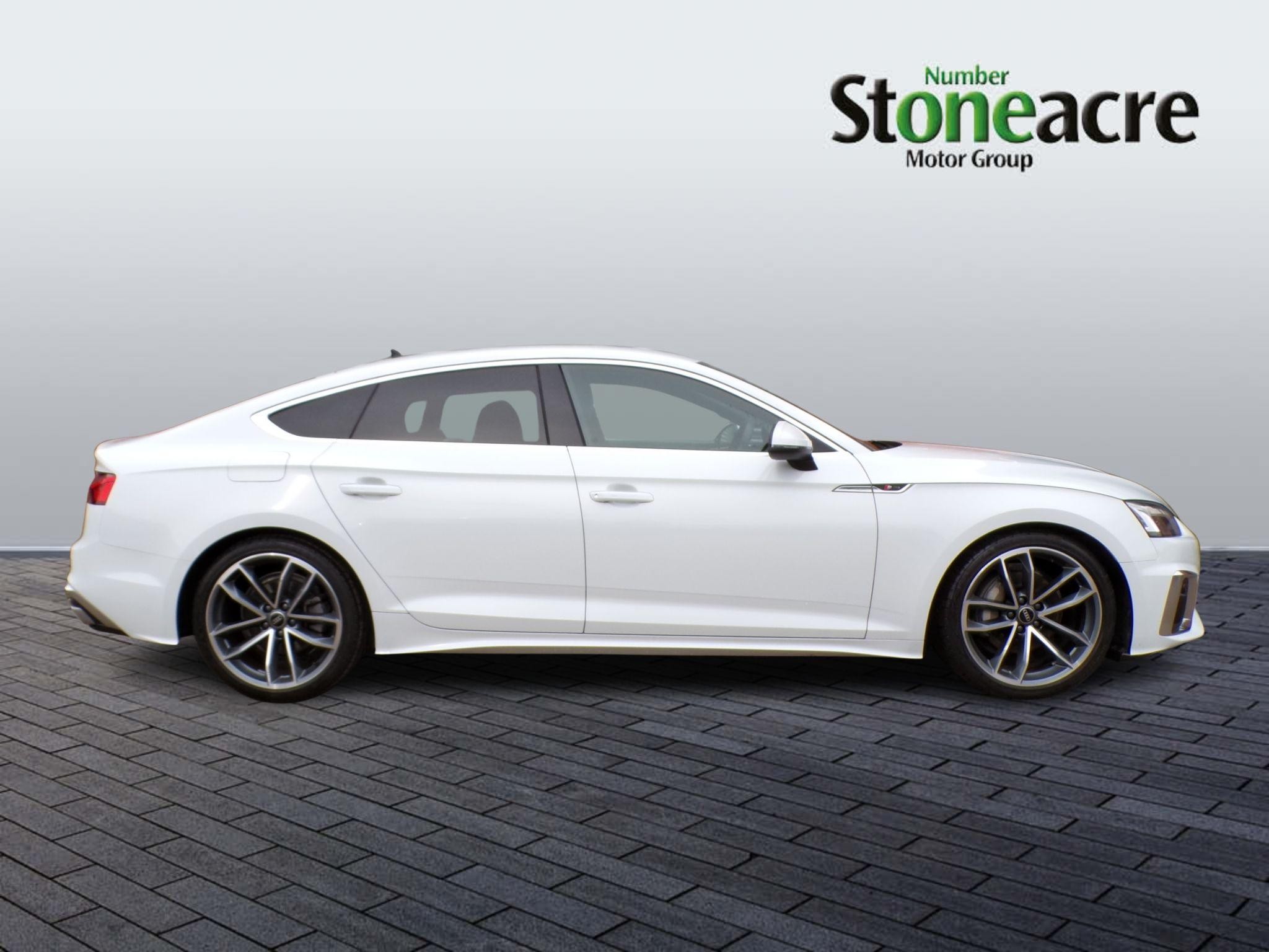 Audi A5 Image 8