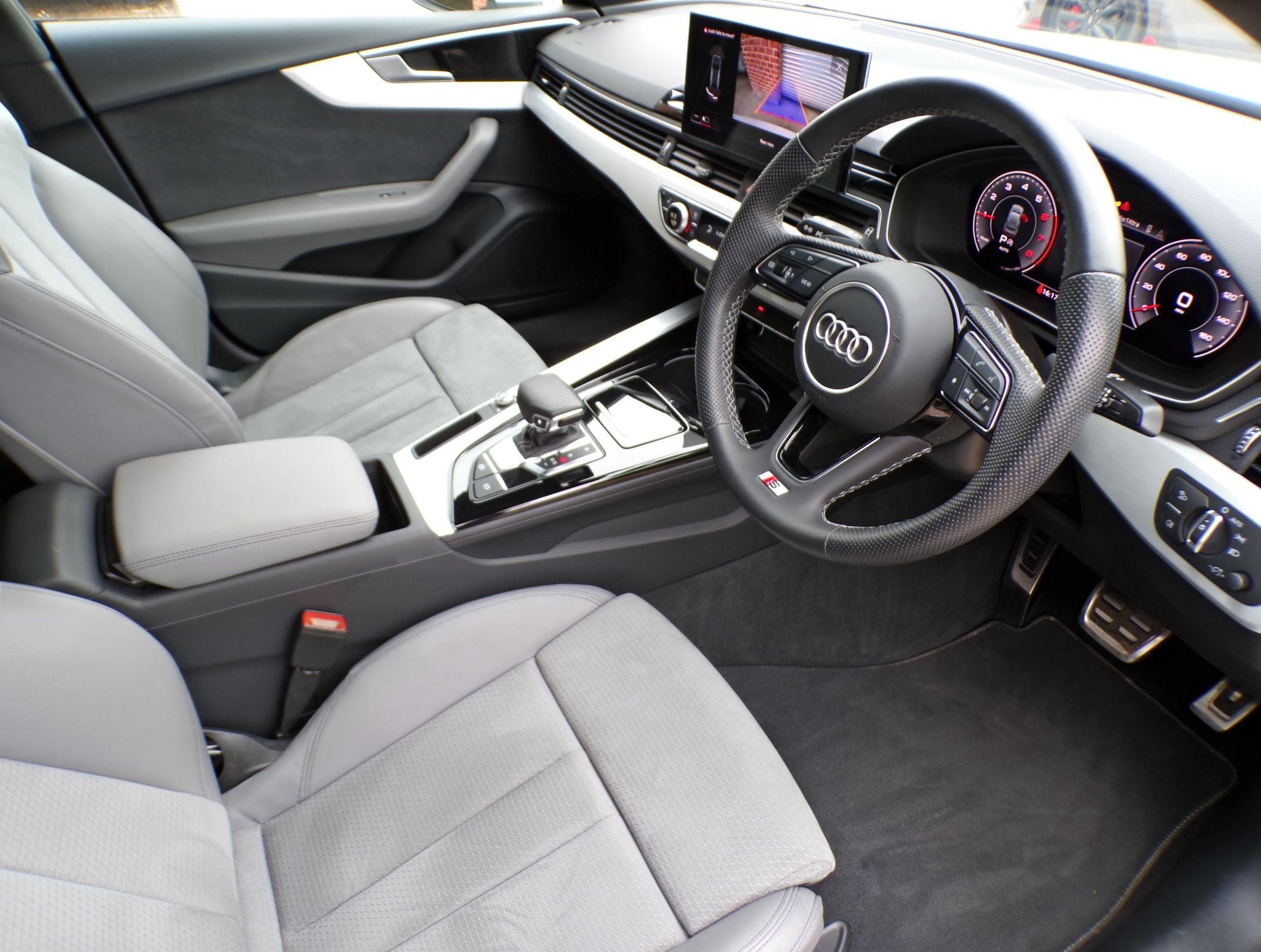 Audi A5 Image 11