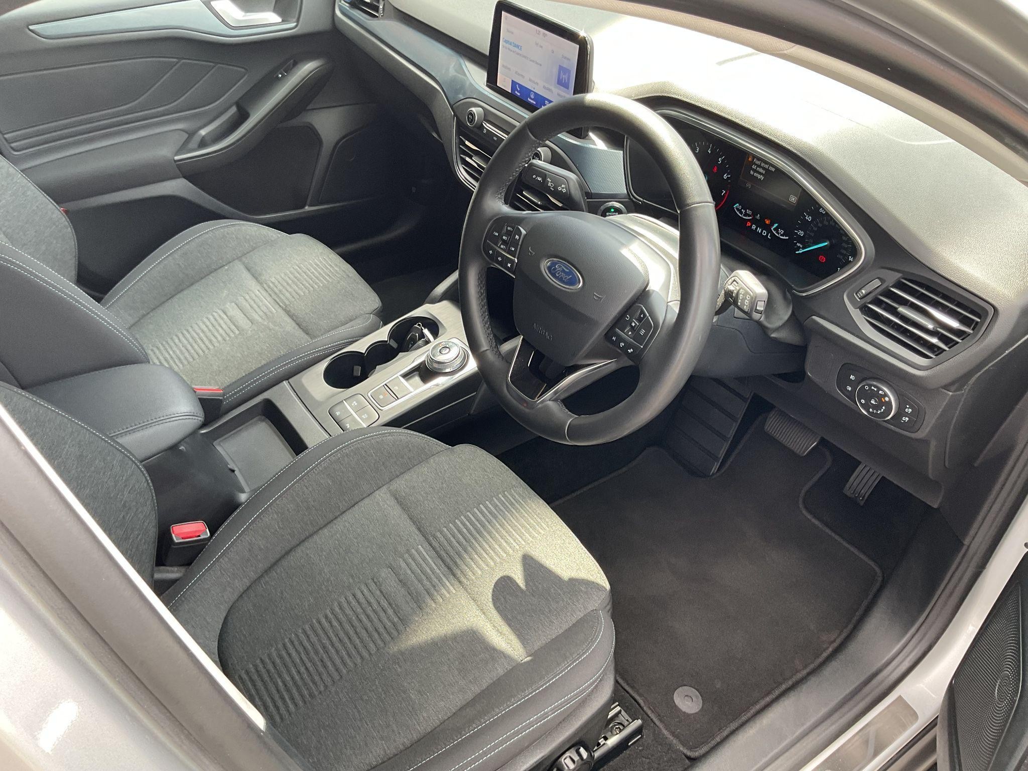 Ford Focus Image 11