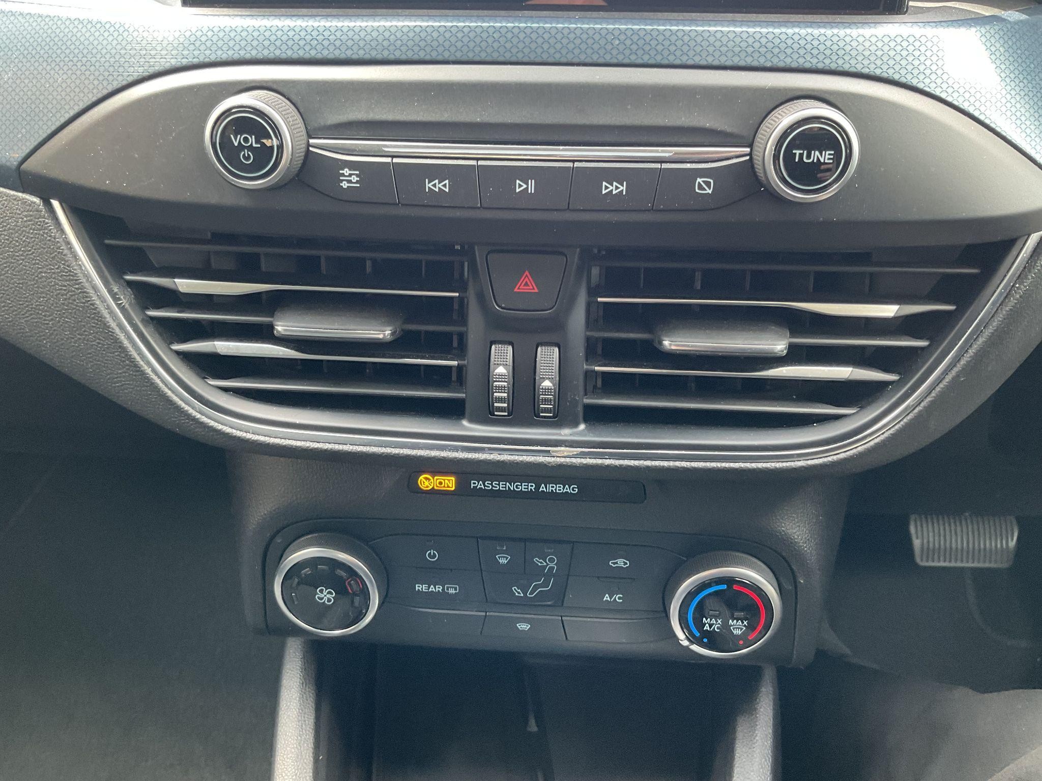 Ford Focus Image 29