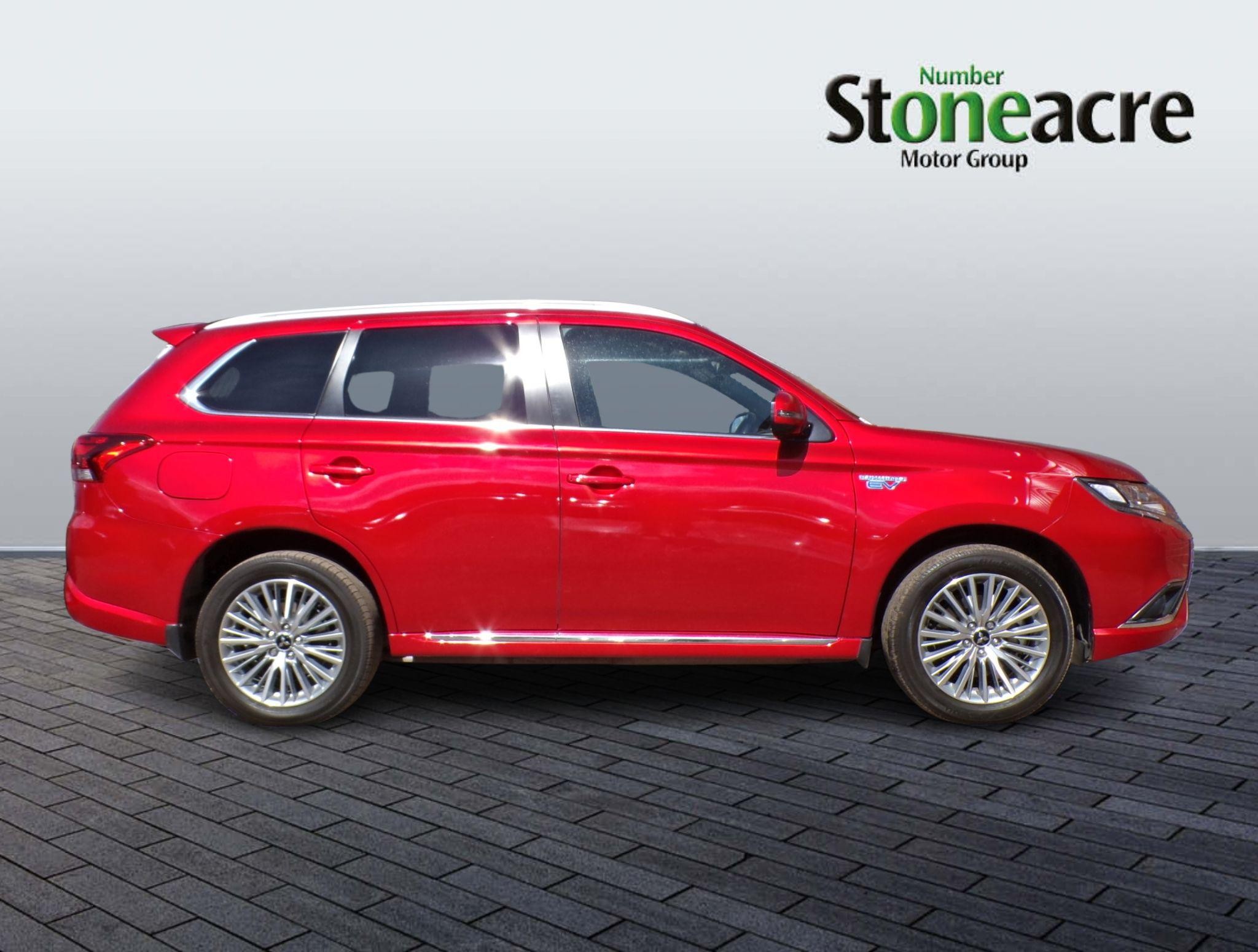 Mitsubishi Outlander Image 8