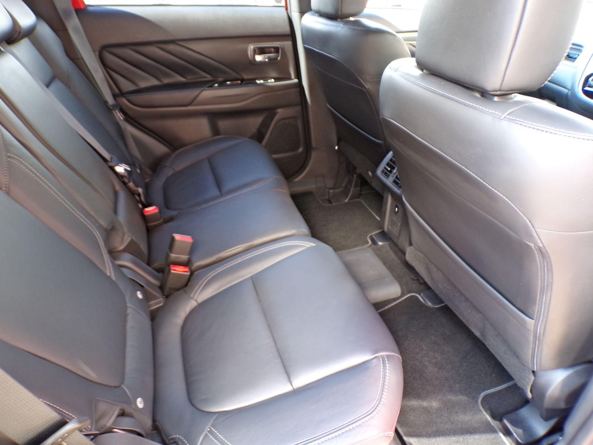 Mitsubishi Outlander Image 20