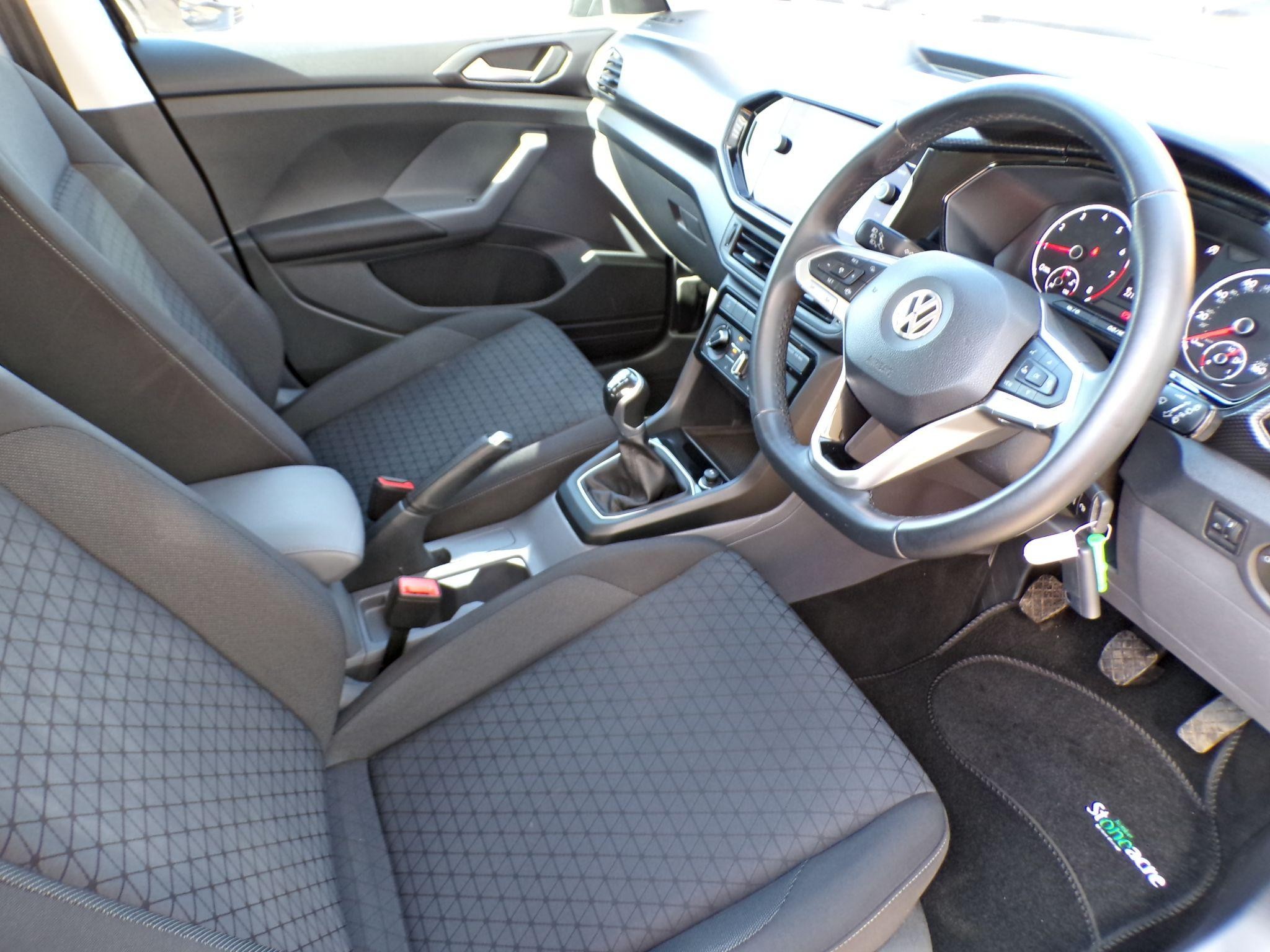 Volkswagen T-Cross Image 11