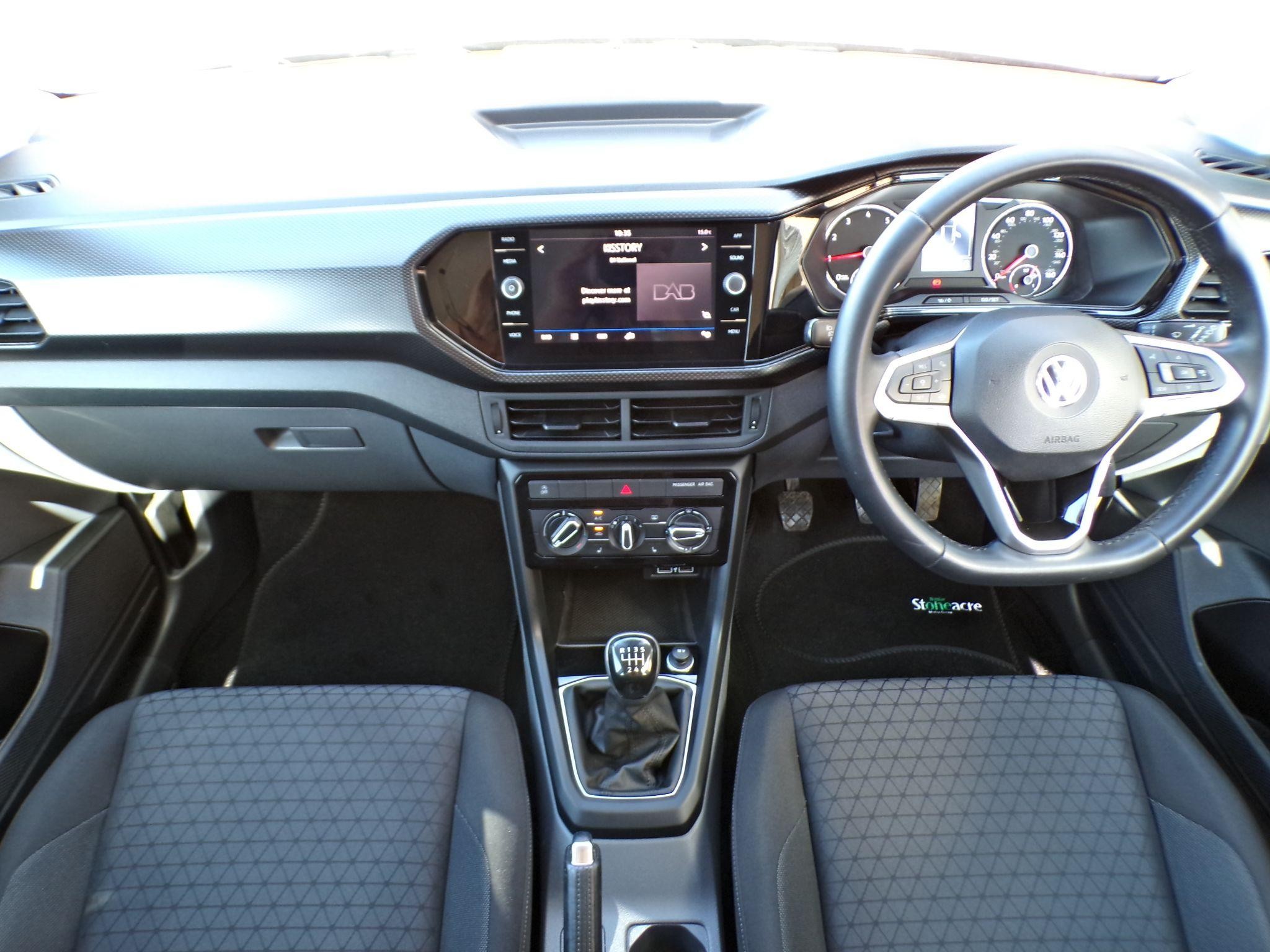 Volkswagen T-Cross Image 12