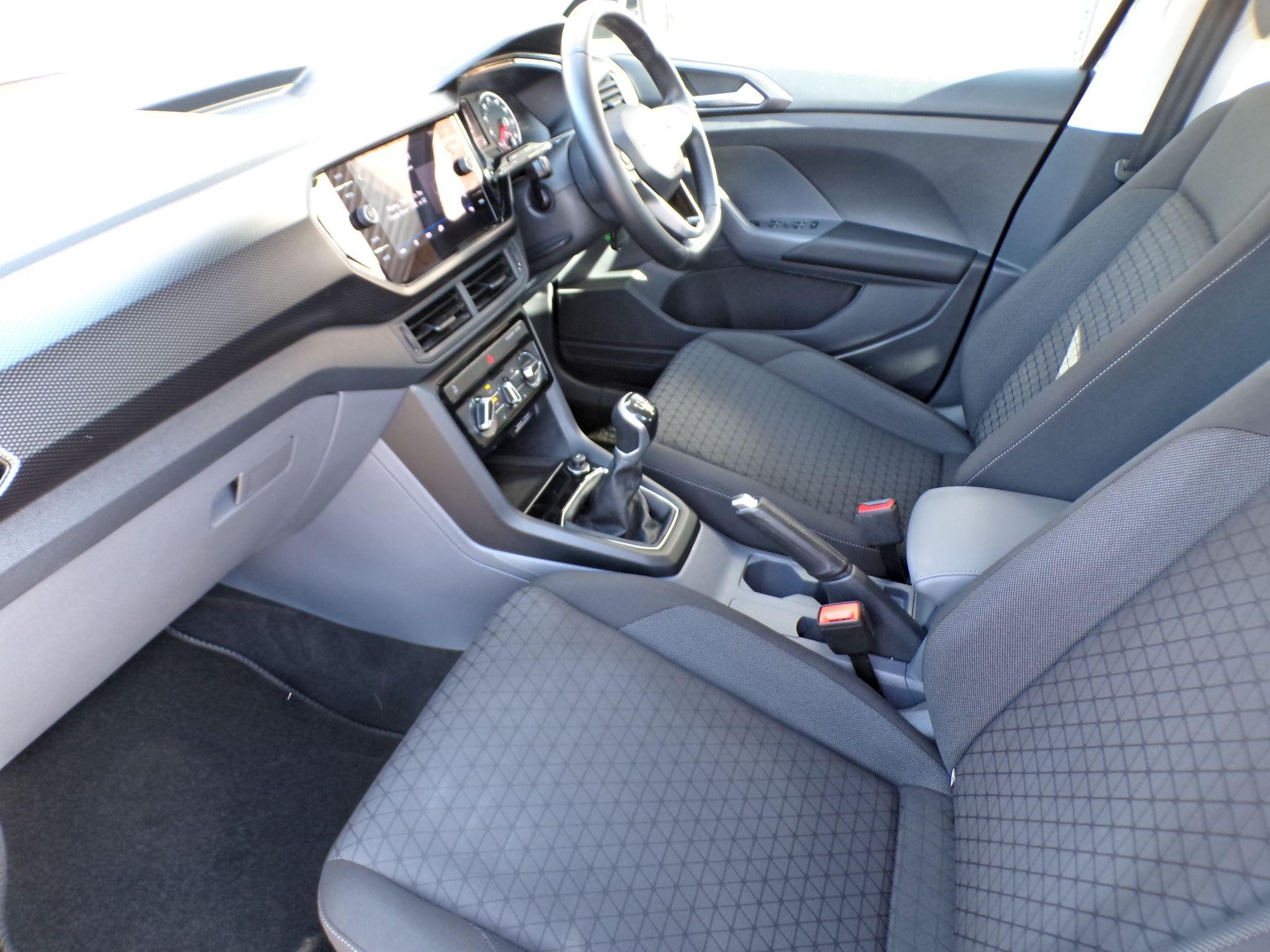 Volkswagen T-Cross Image 13