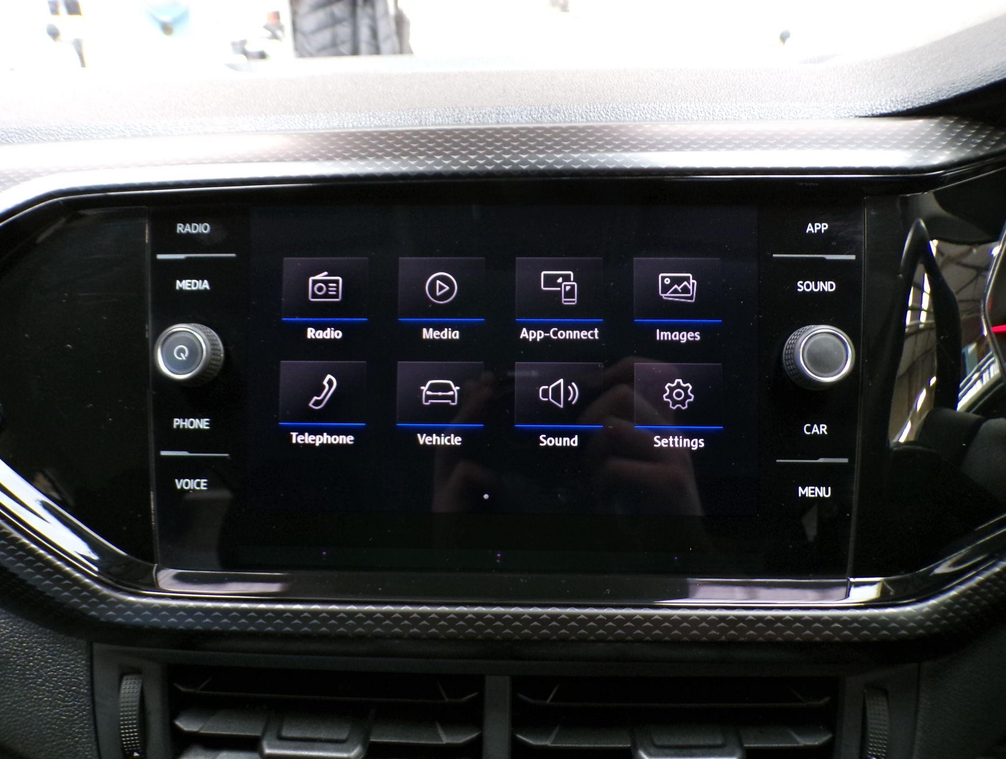 Volkswagen T-Cross Image 16