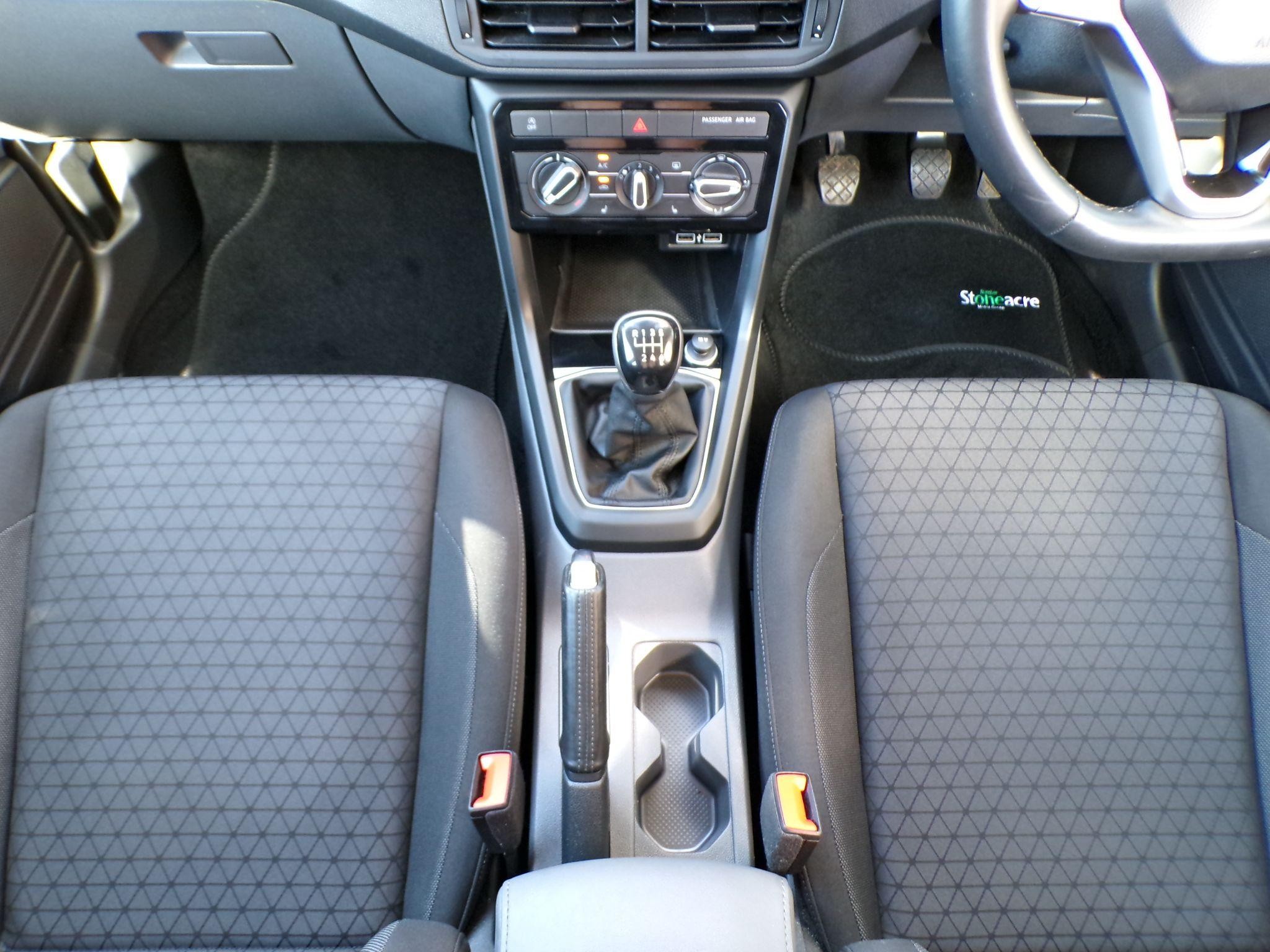 Volkswagen T-Cross Image 20