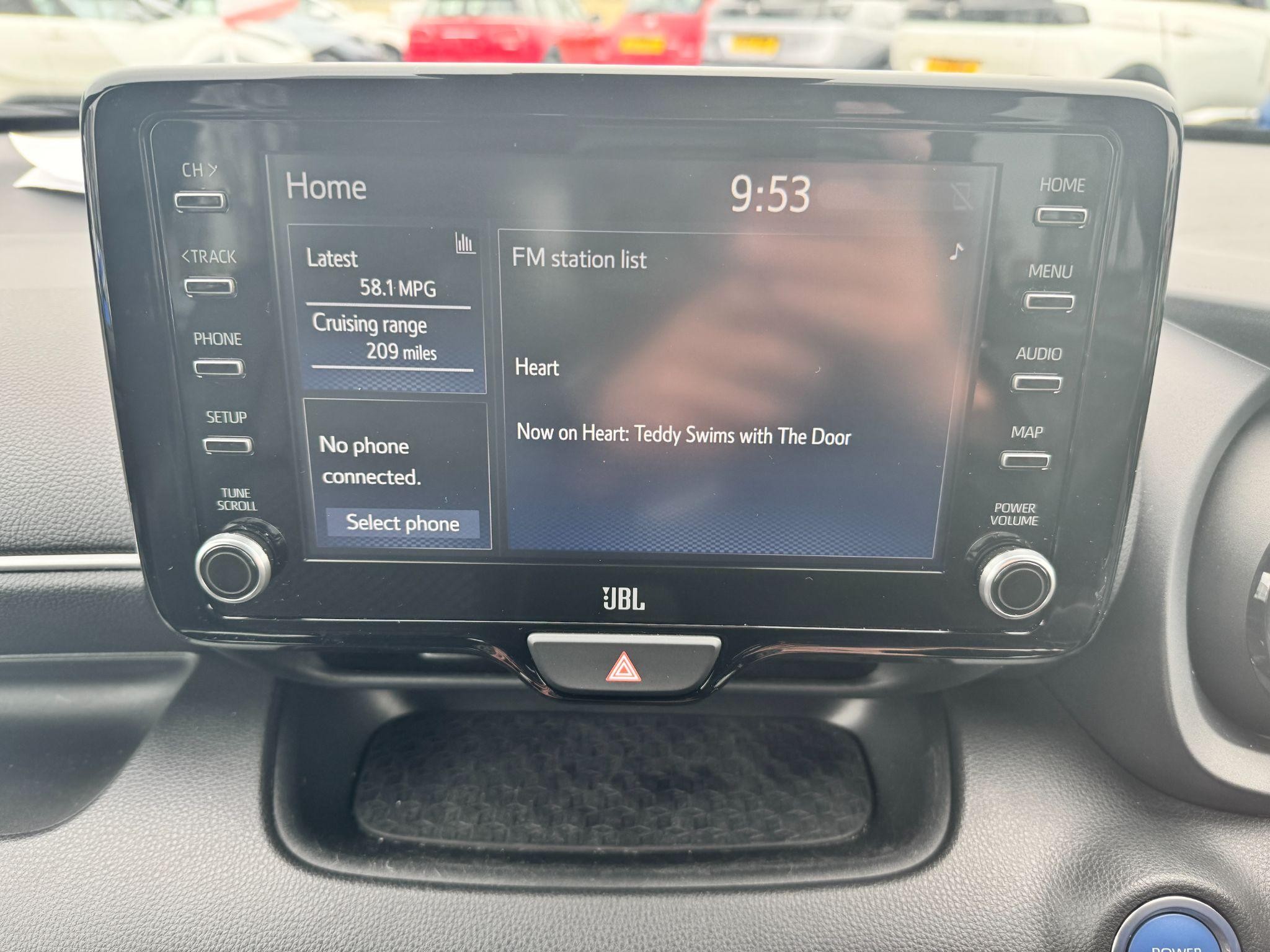Toyota Yaris Image 19