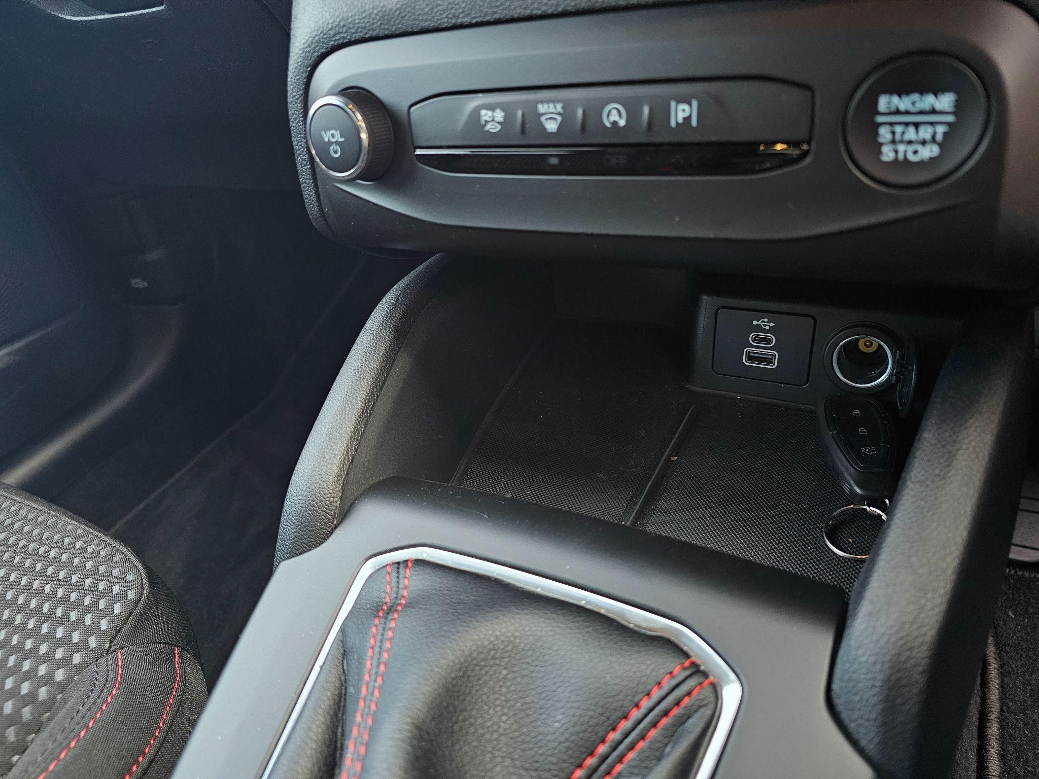 Ford Focus Image 16
