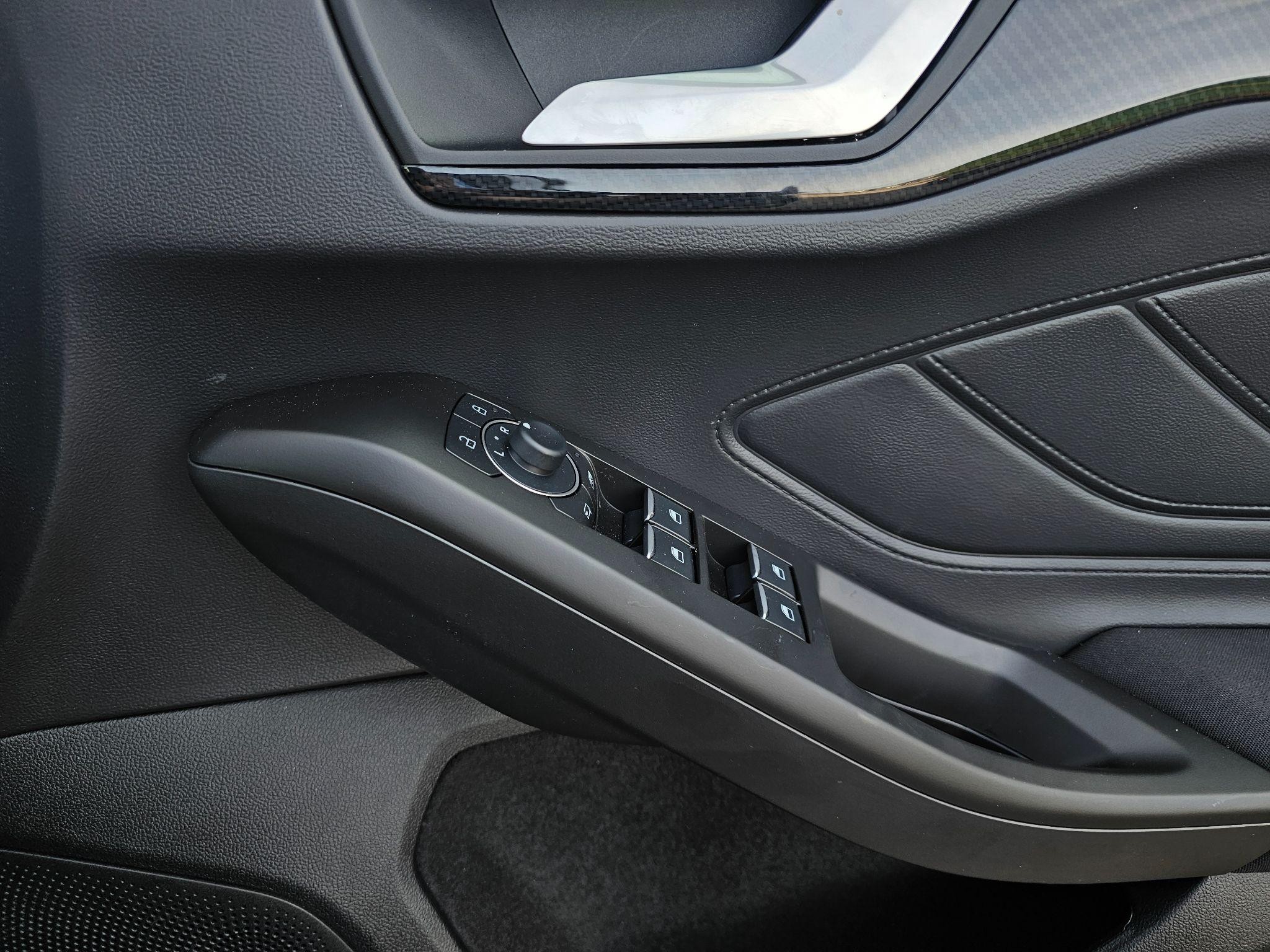 Ford Focus Image 21