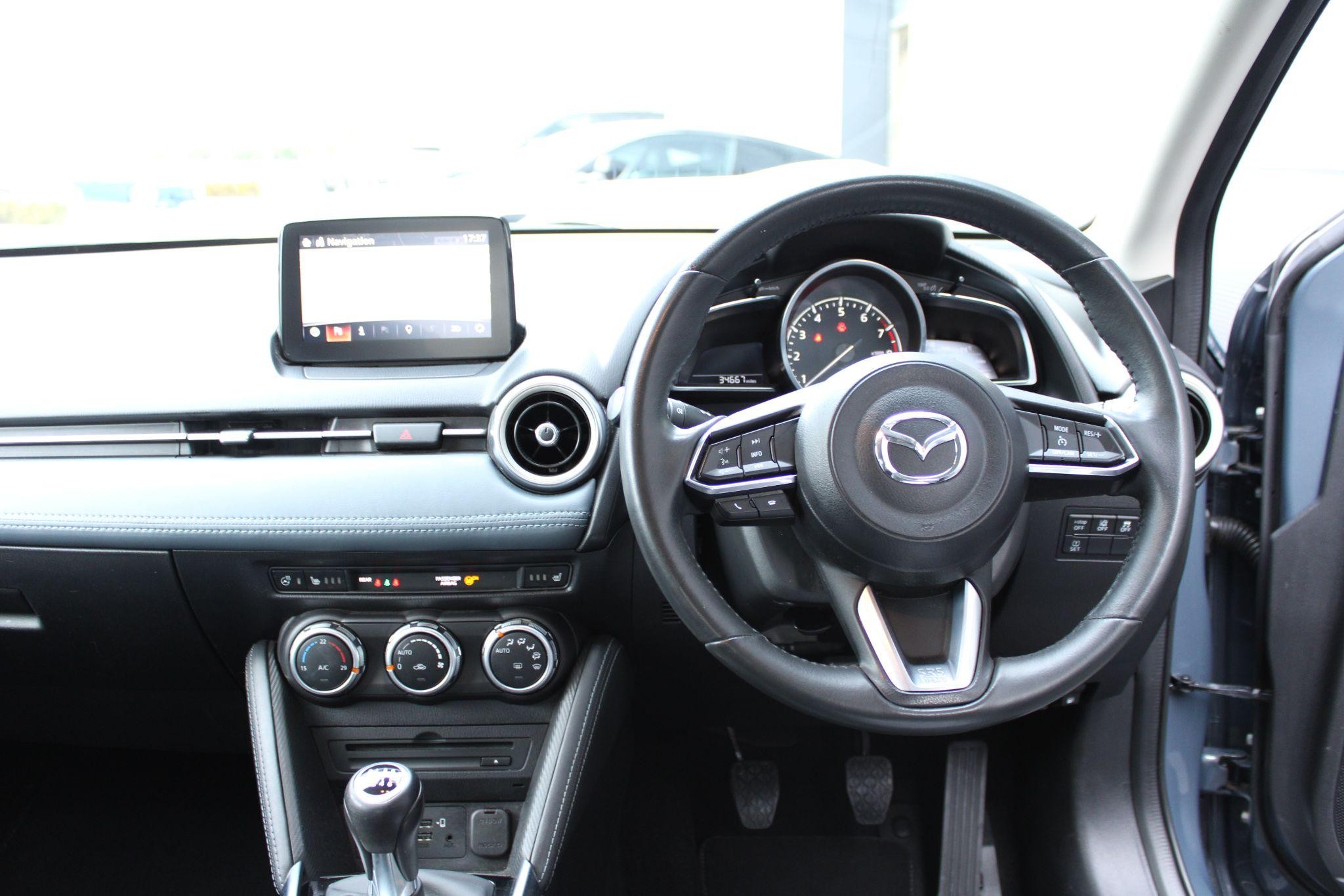 Mazda2 Image 19