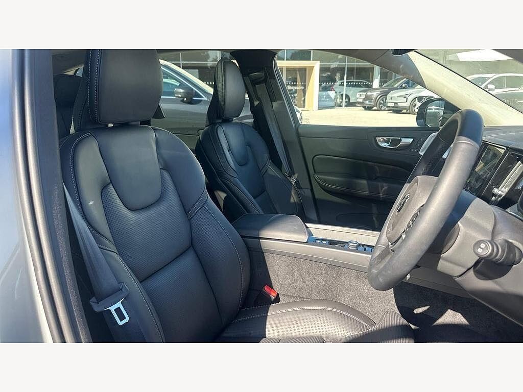 Volvo XC60 Image 10