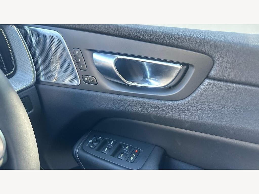 Volvo XC60 Image 15