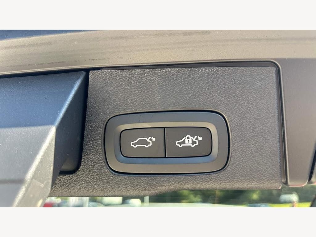 Volvo XC60 Image 18