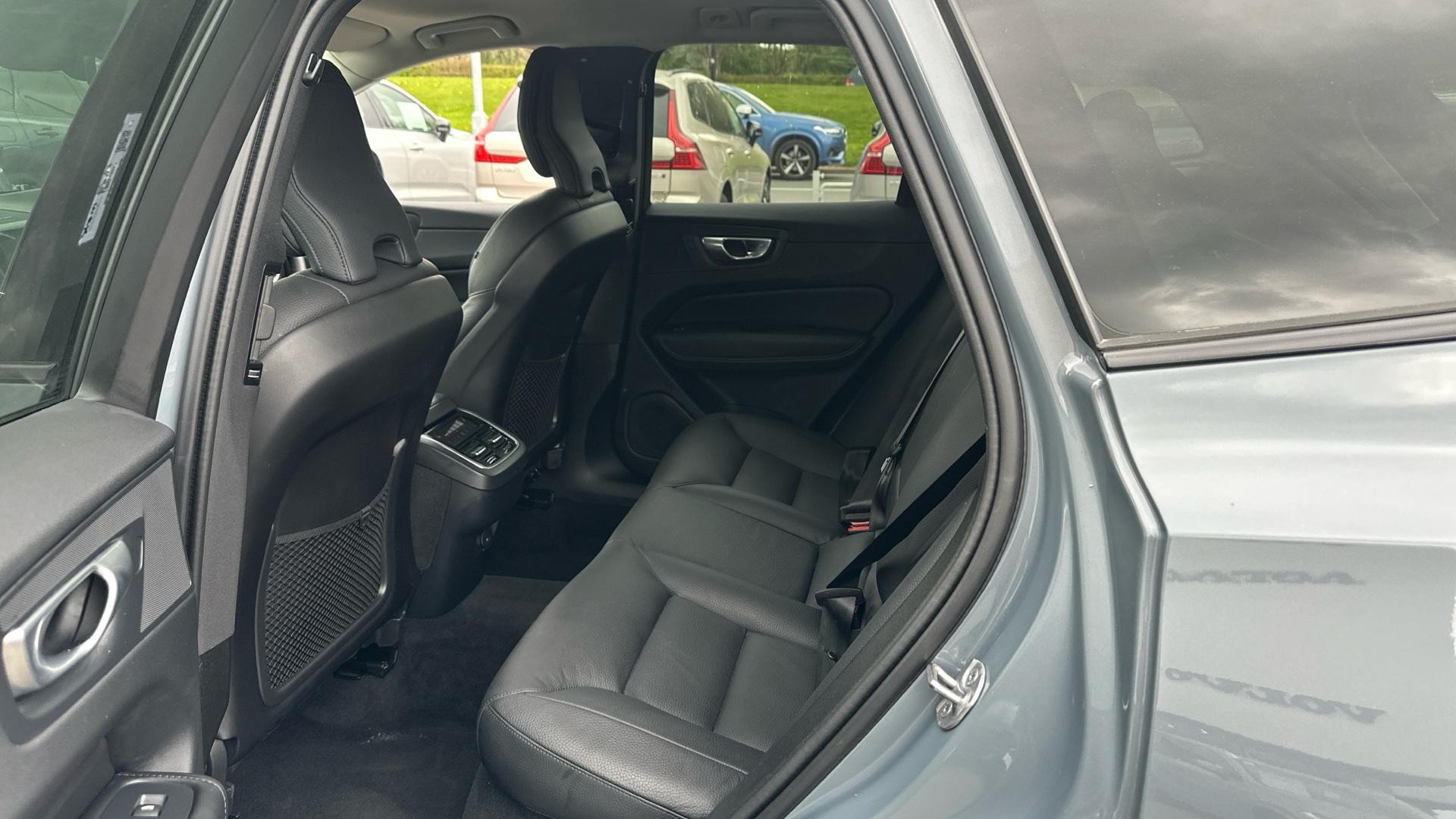 Volvo XC60 Image 10