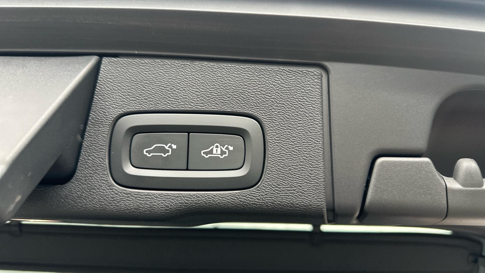 Volvo XC60 Image 22