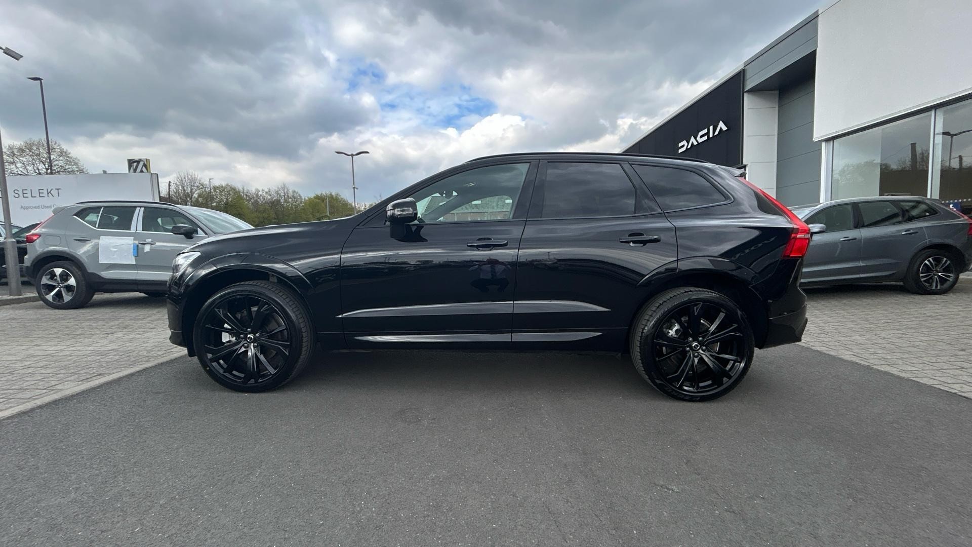 Volvo XC60 Image 8