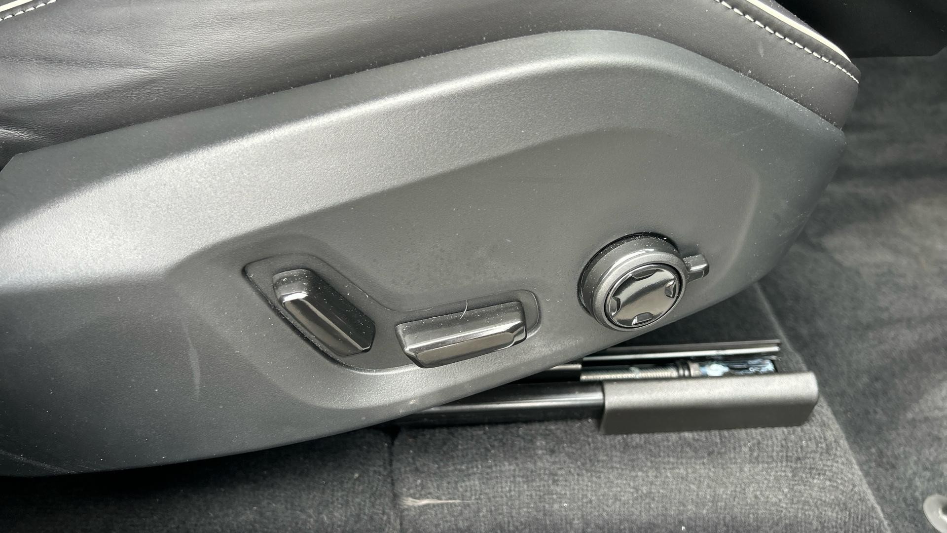 Volvo XC60 Image 39