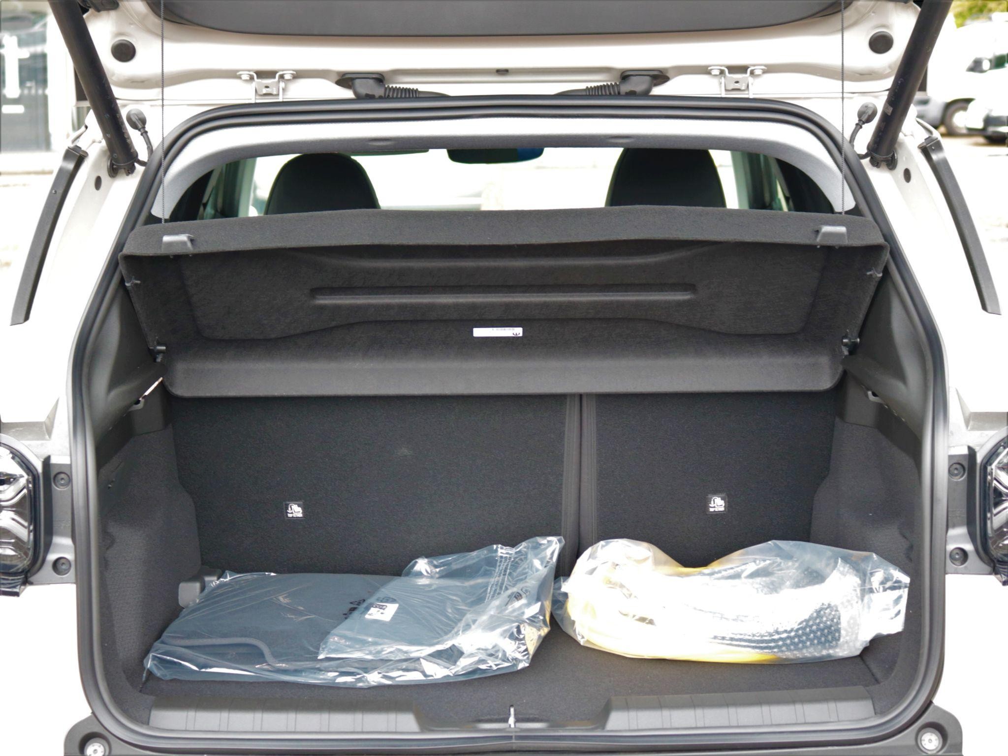 Jeep Avenger Image 12