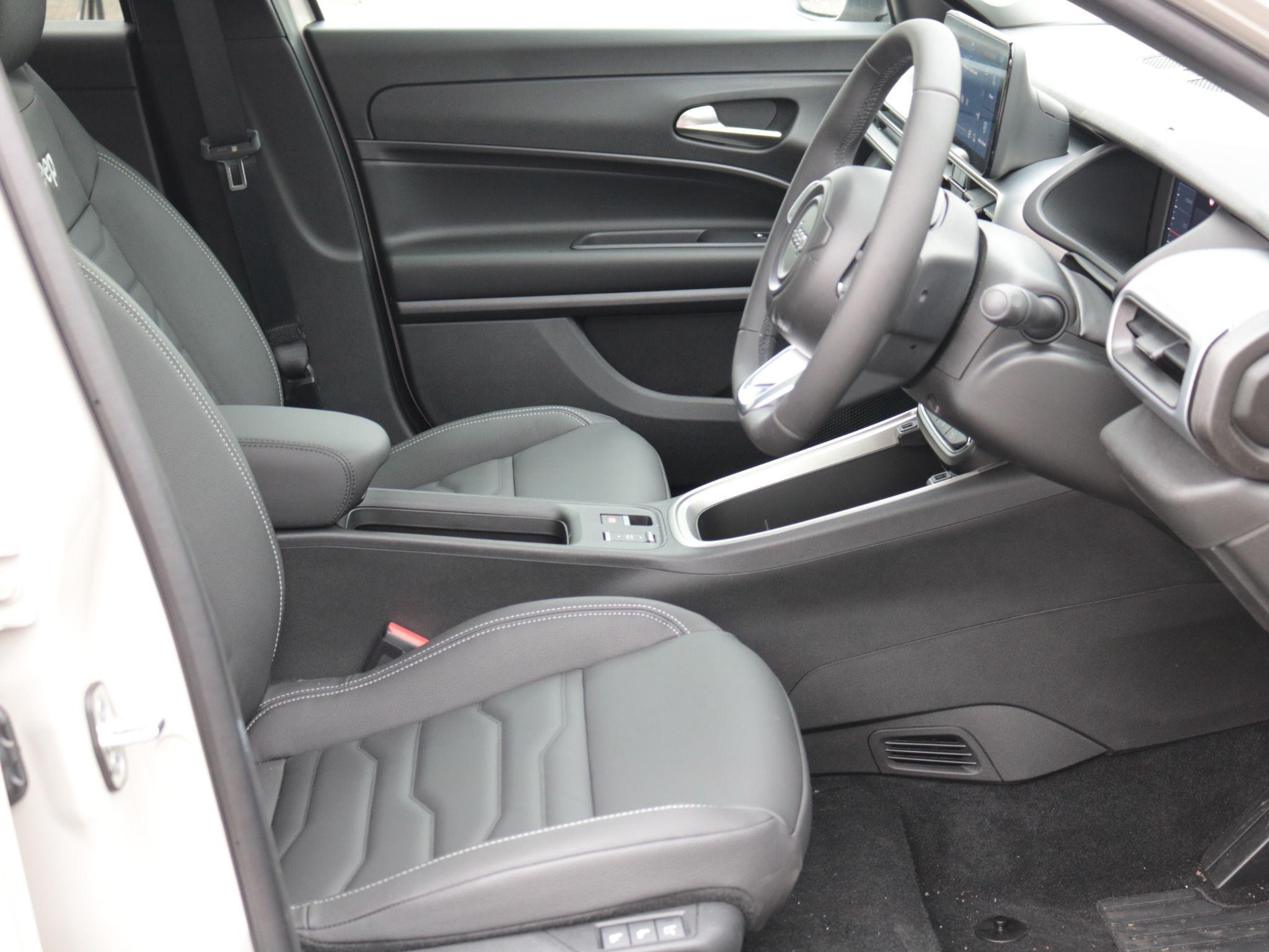 Jeep Avenger Image 14