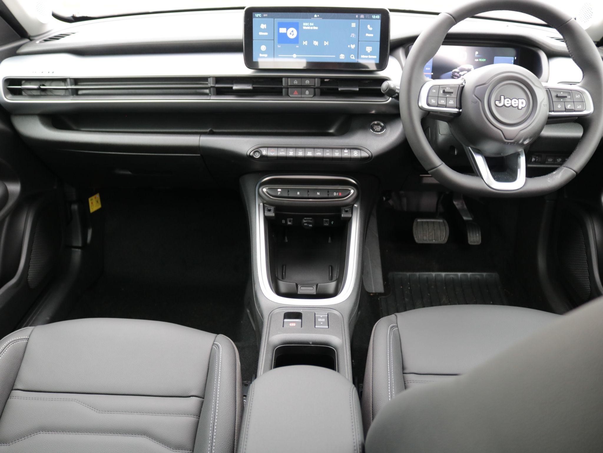 Jeep Avenger Image 16