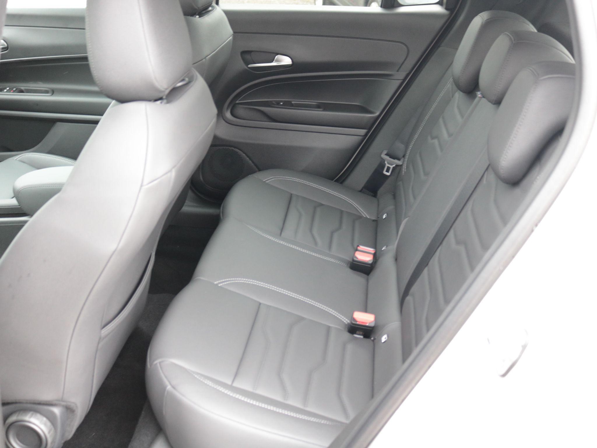 Jeep Avenger Image 26