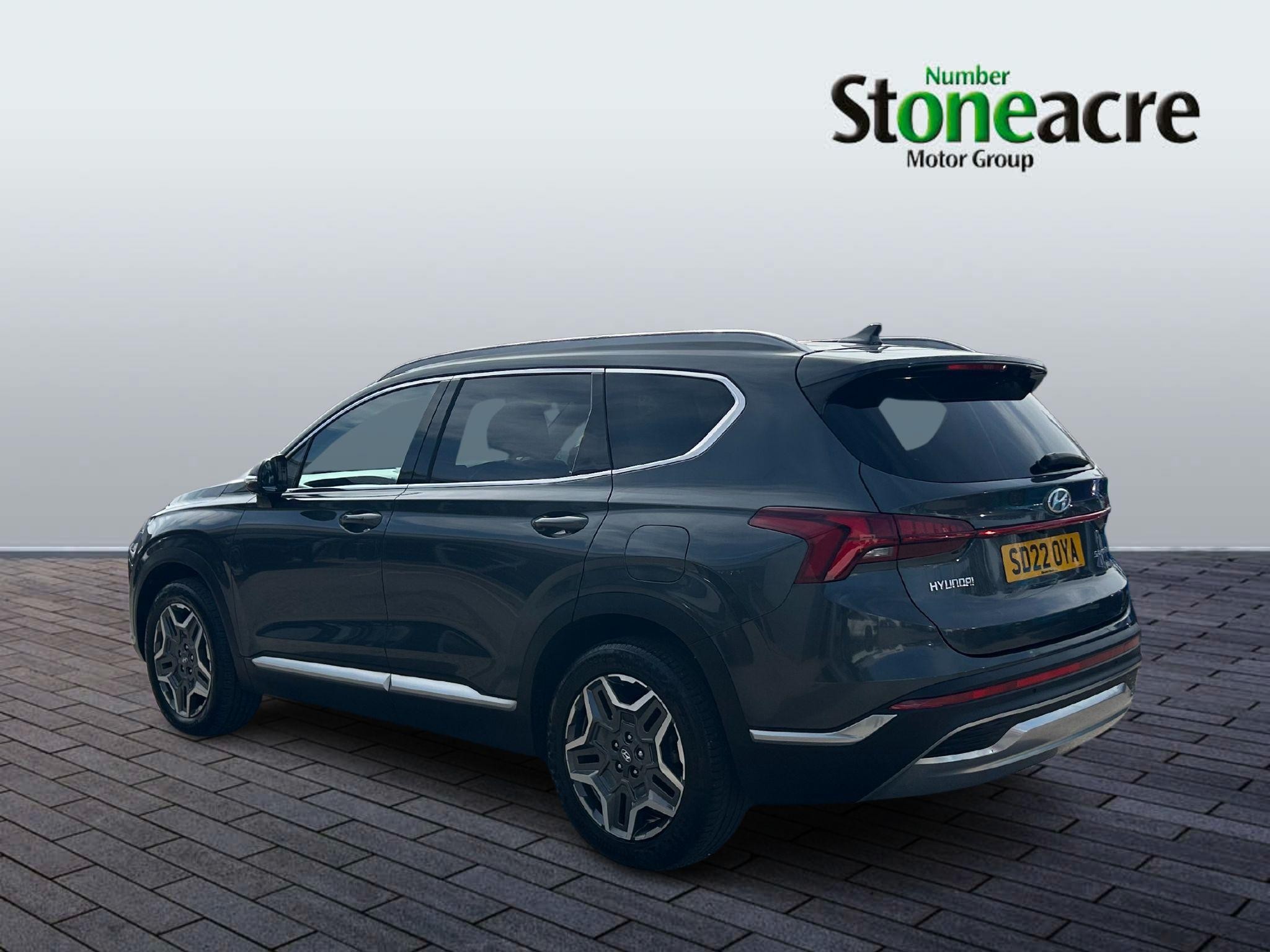 Hyundai SANTA FE Image 4