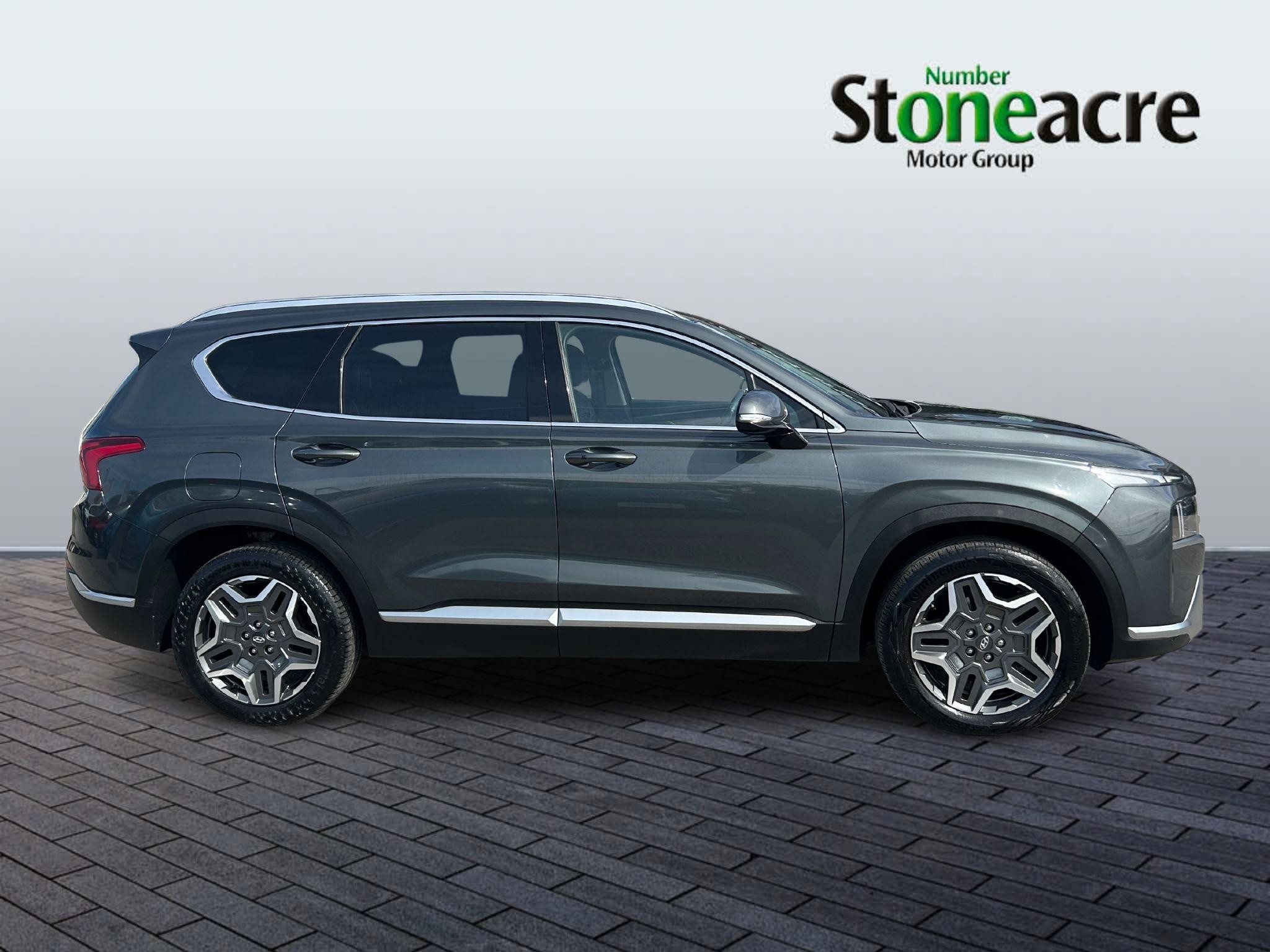 Hyundai SANTA FE Image 7