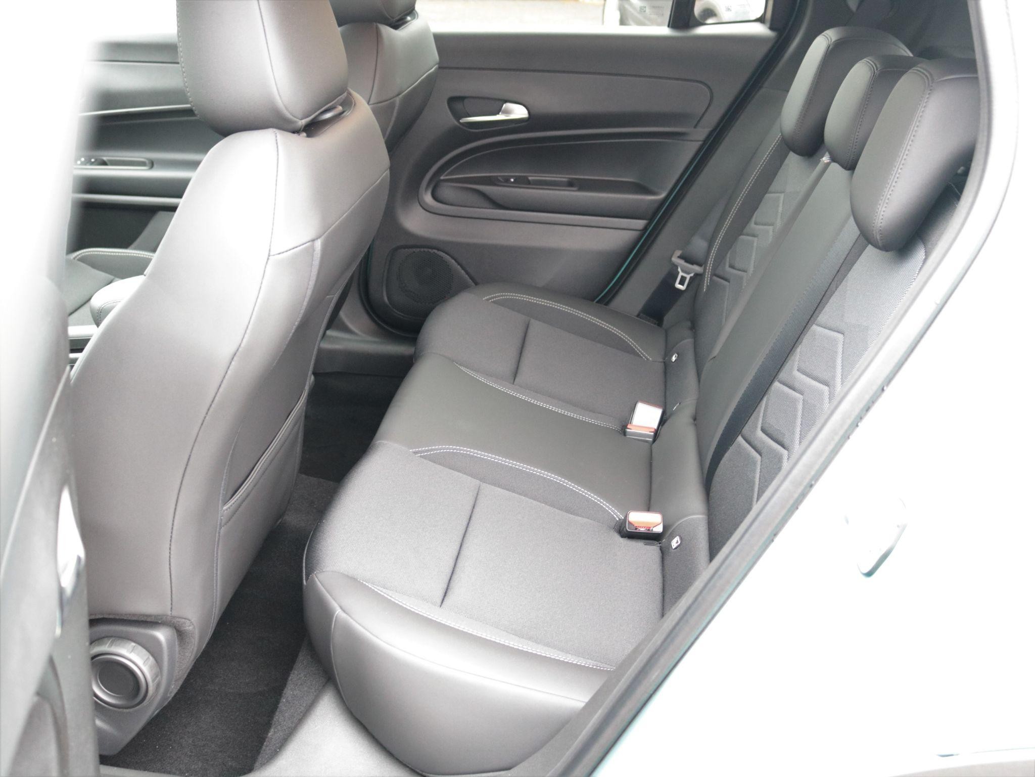 Jeep Avenger Image 26