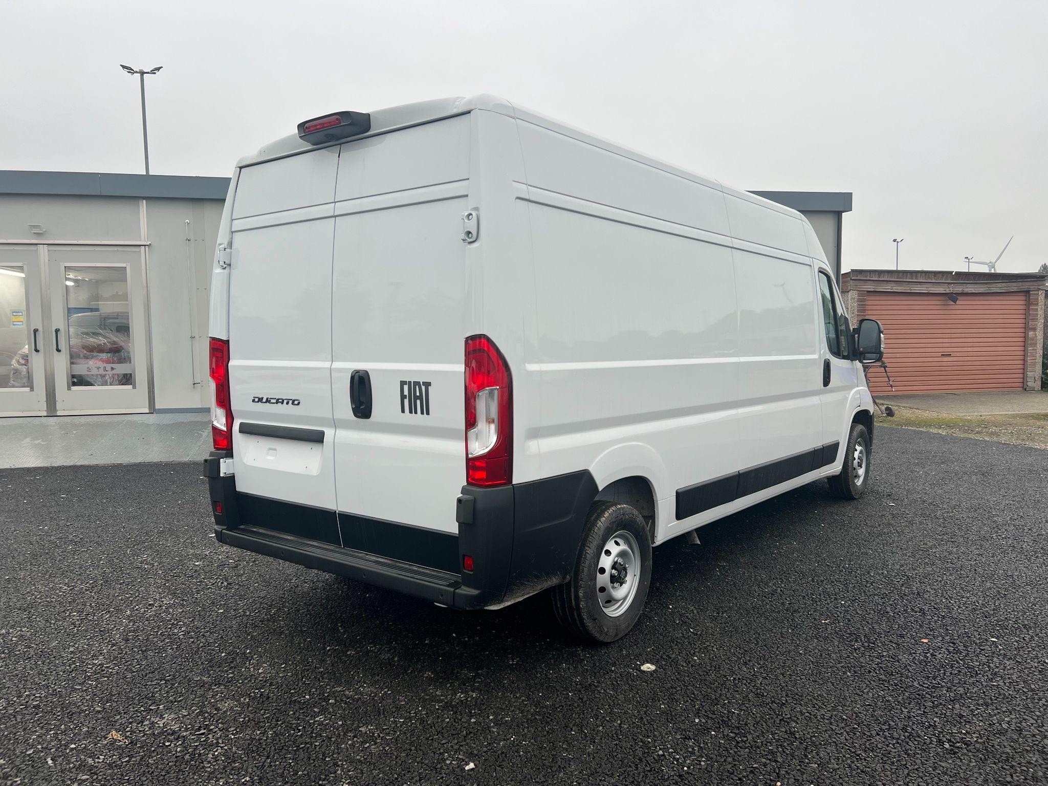Fiat Ducato Panel Van Image 9