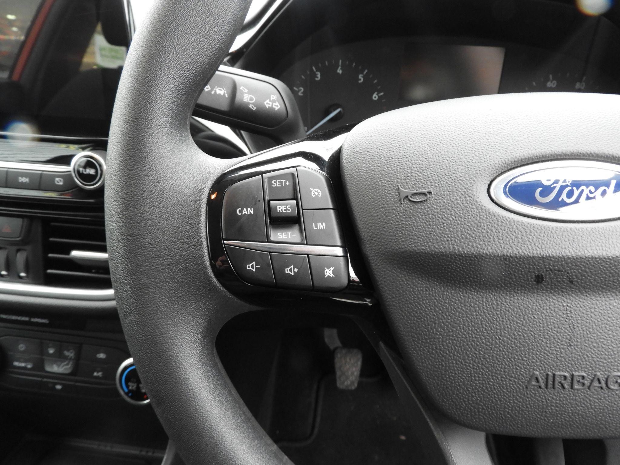 Ford Fiesta Image 13