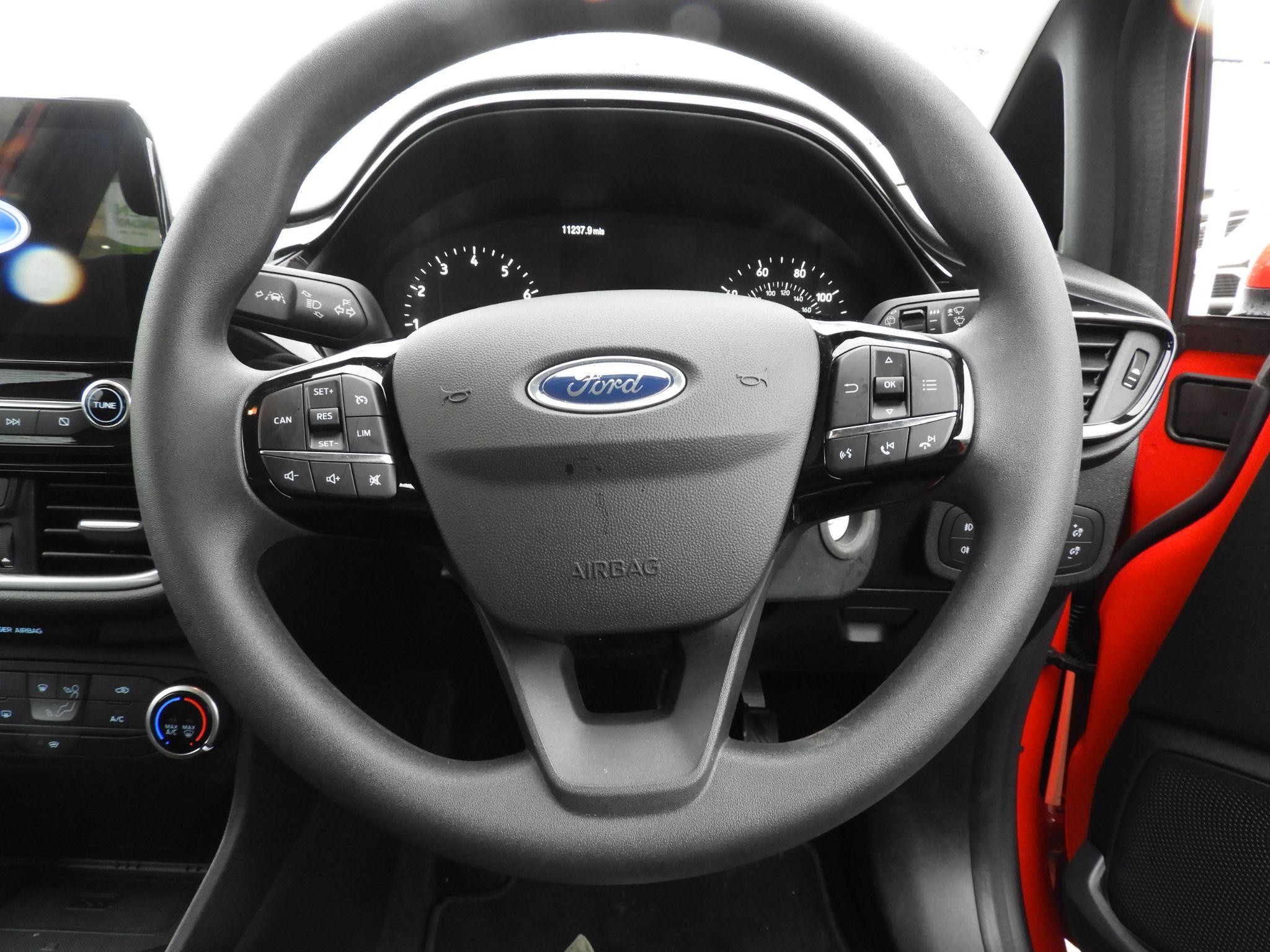 Ford Fiesta Image 20