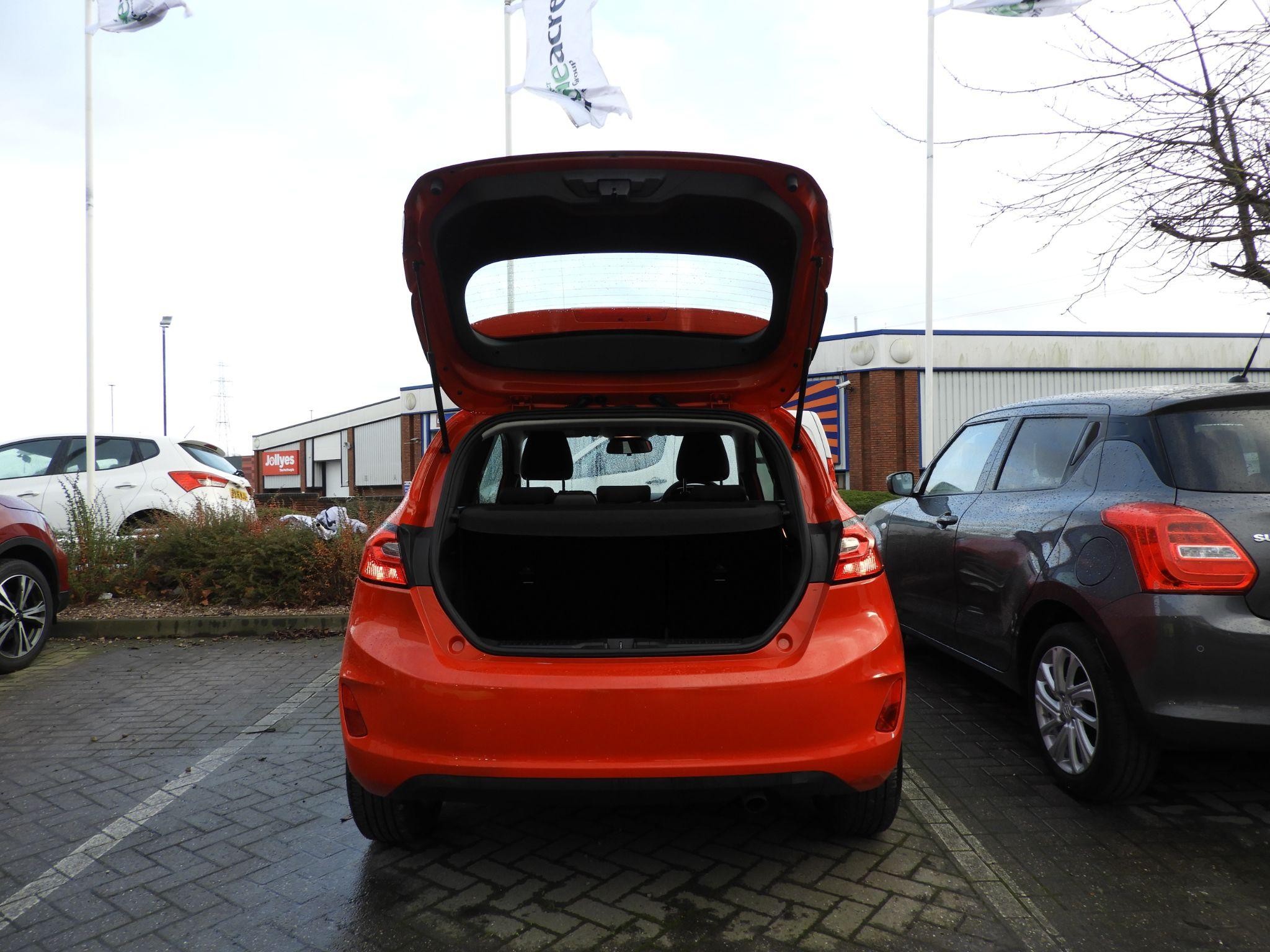 Ford Fiesta Image 24