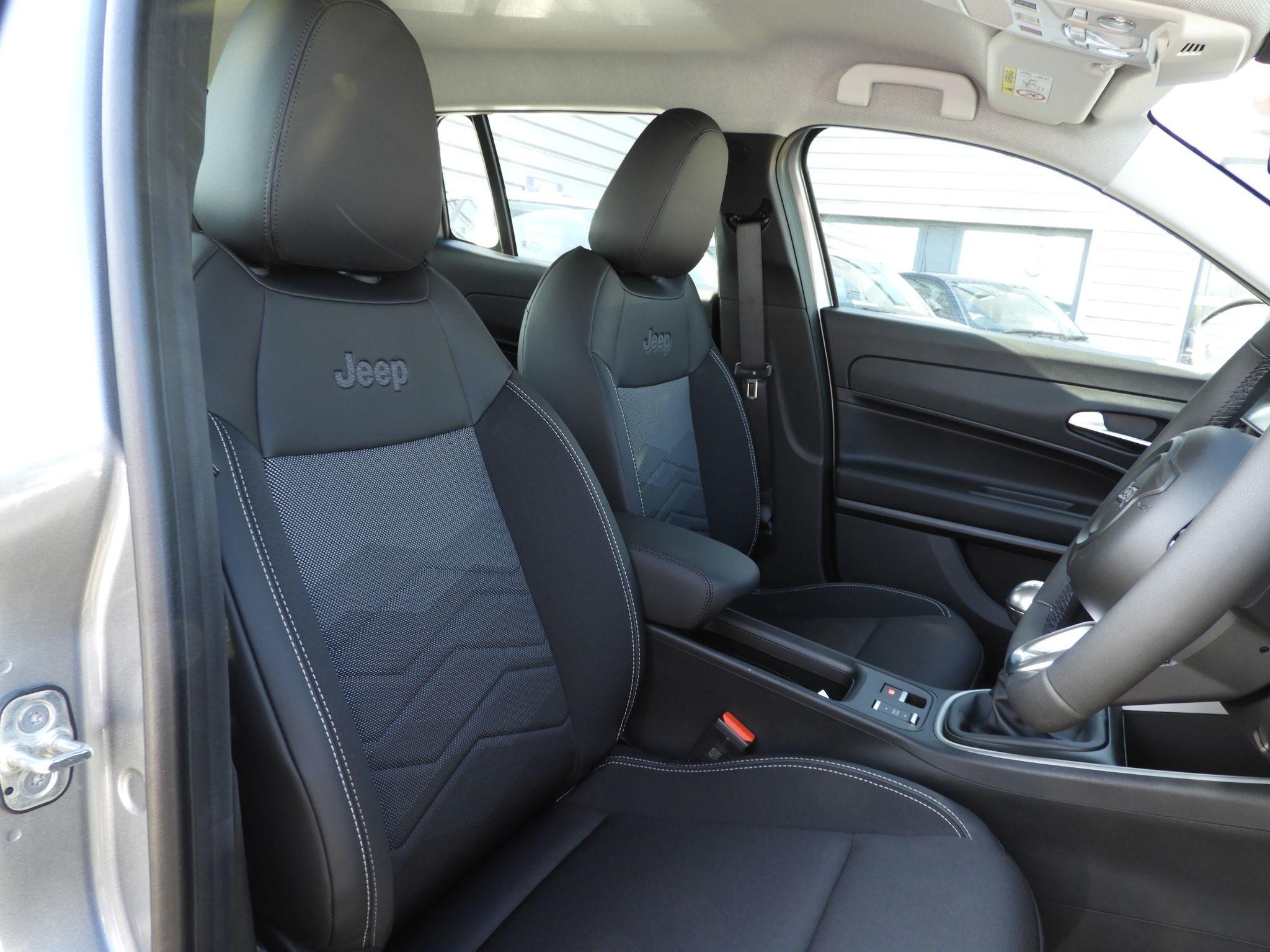 Jeep Avenger Image 15