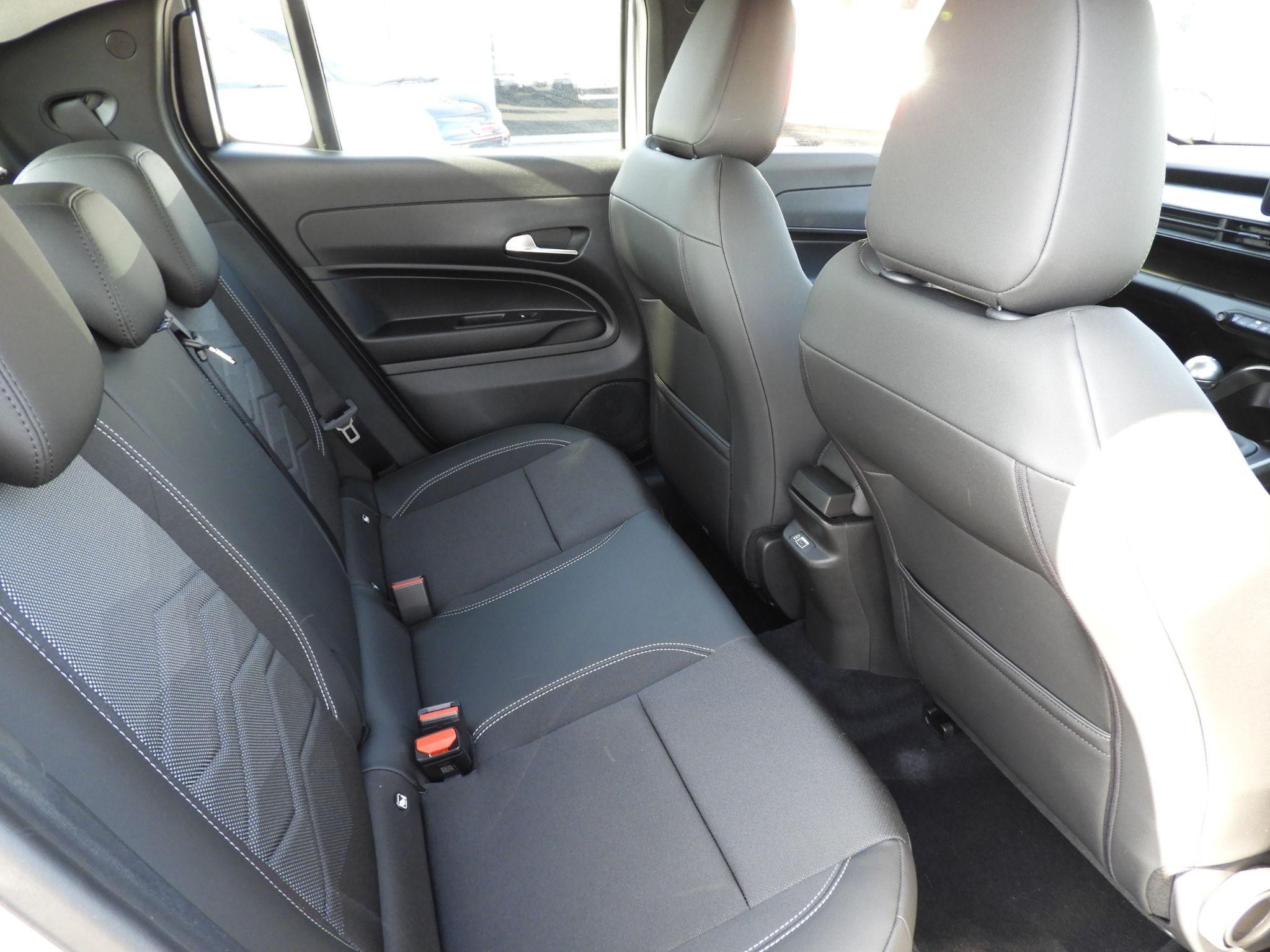 Jeep Avenger Image 16
