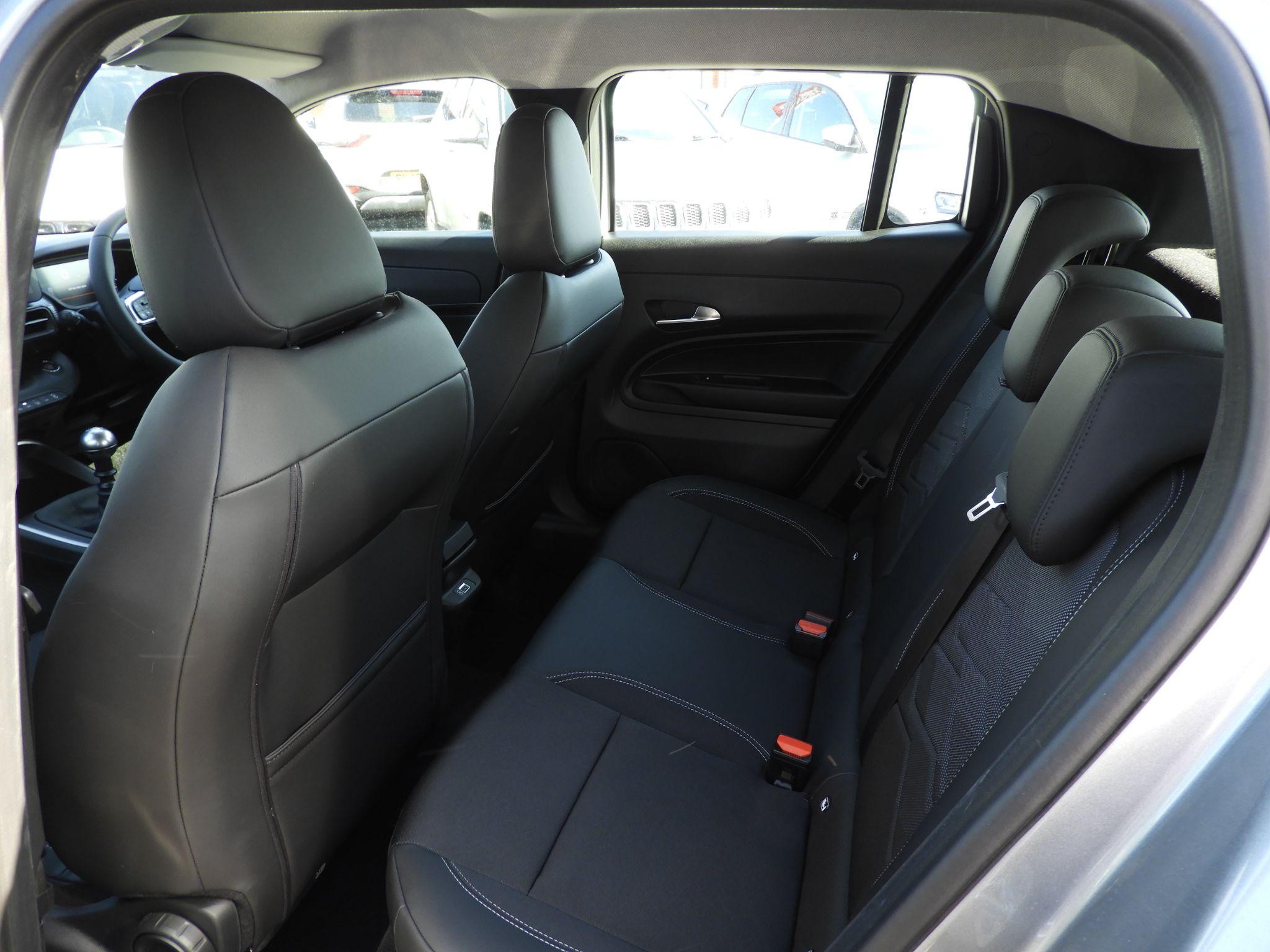 Jeep Avenger Image 17