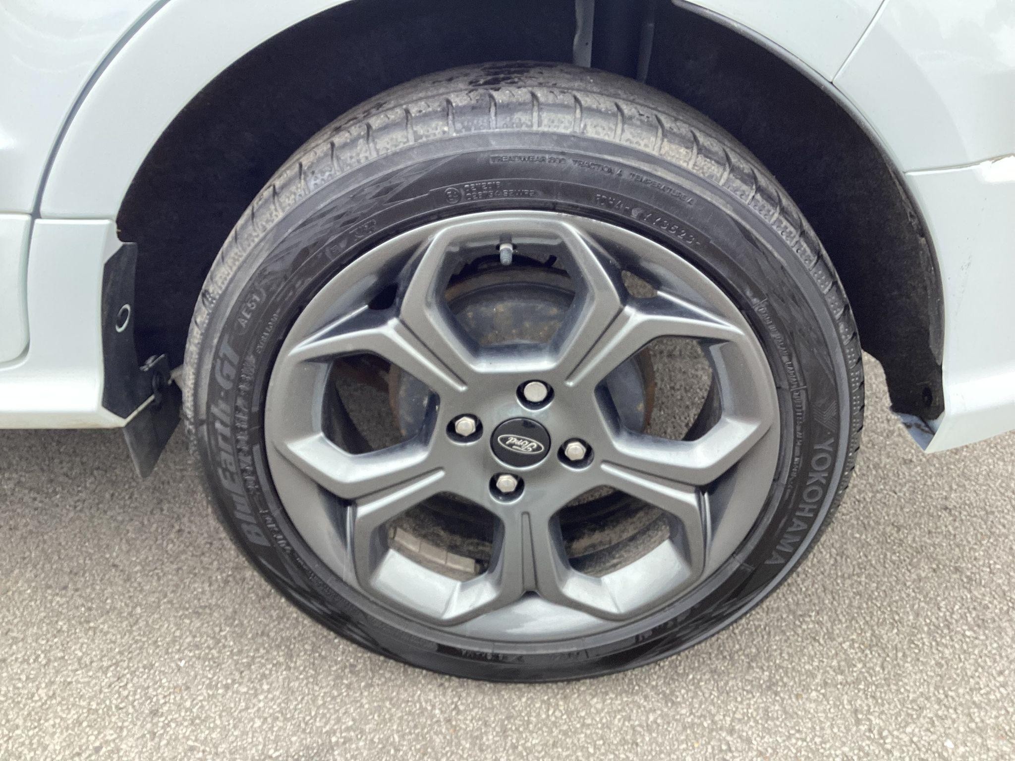 Ford EcoSport Image 9