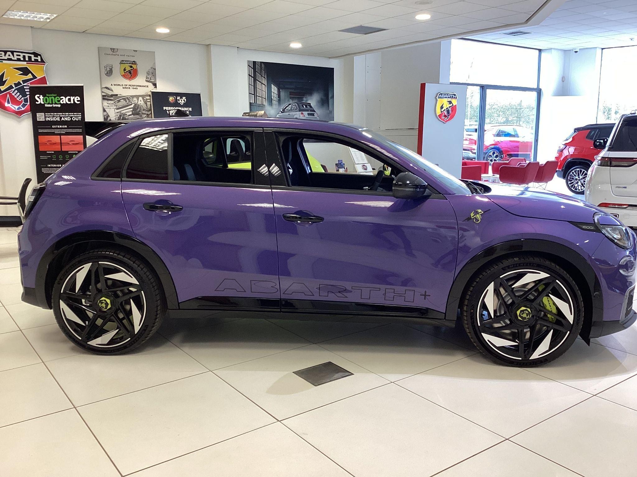 Abarth 600e Image 4