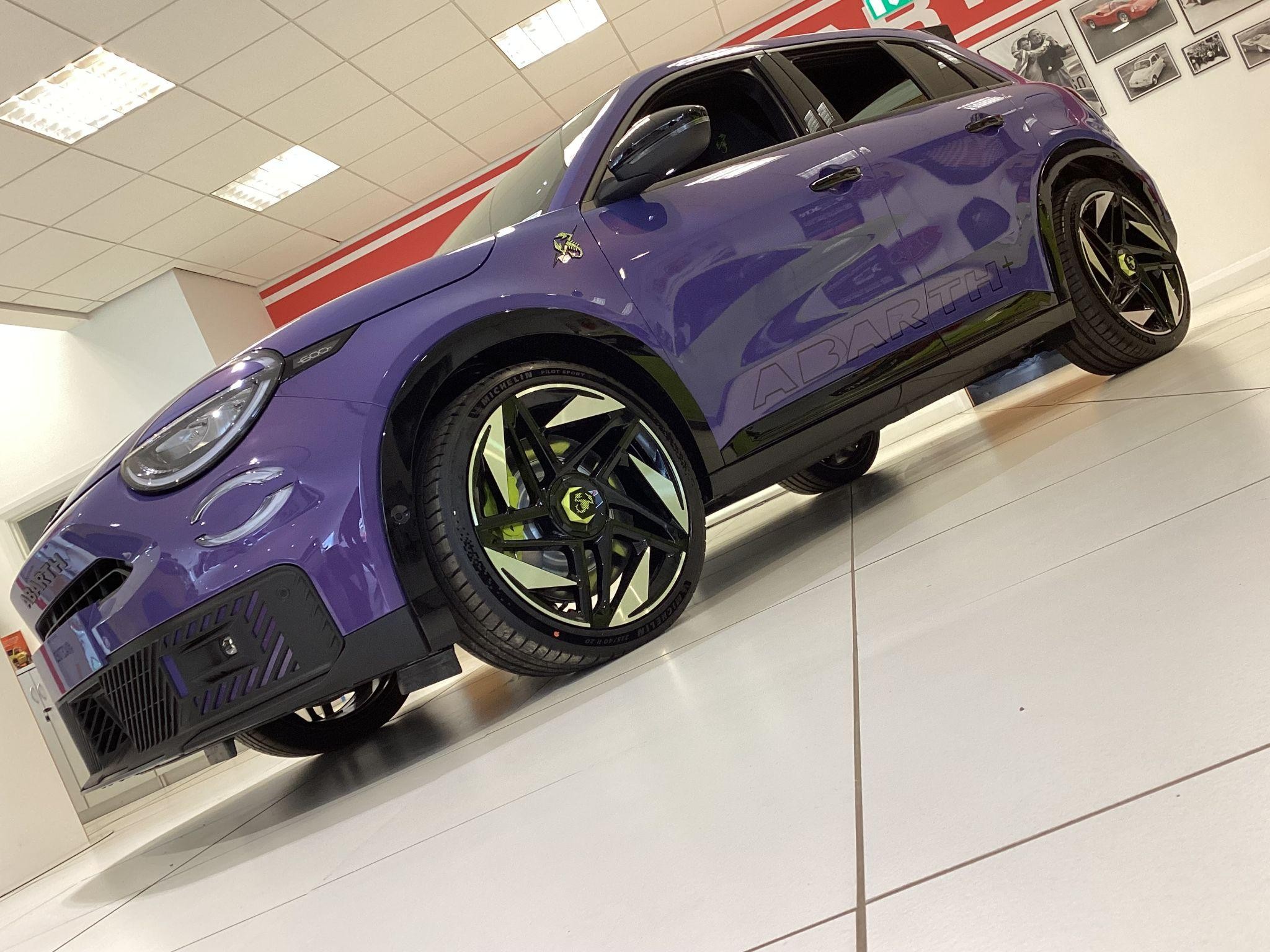 Abarth 600e Image 19