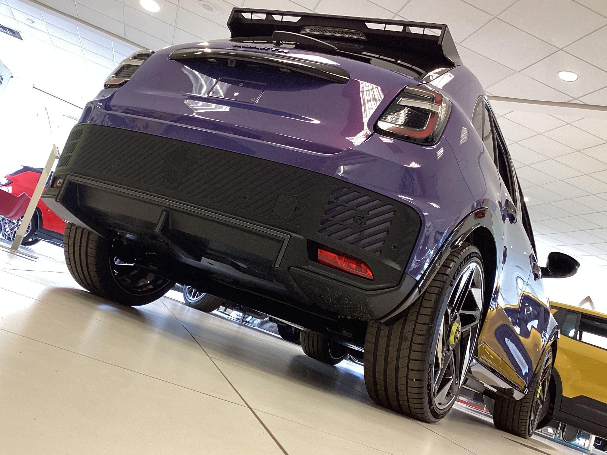 Abarth 600e Image 20