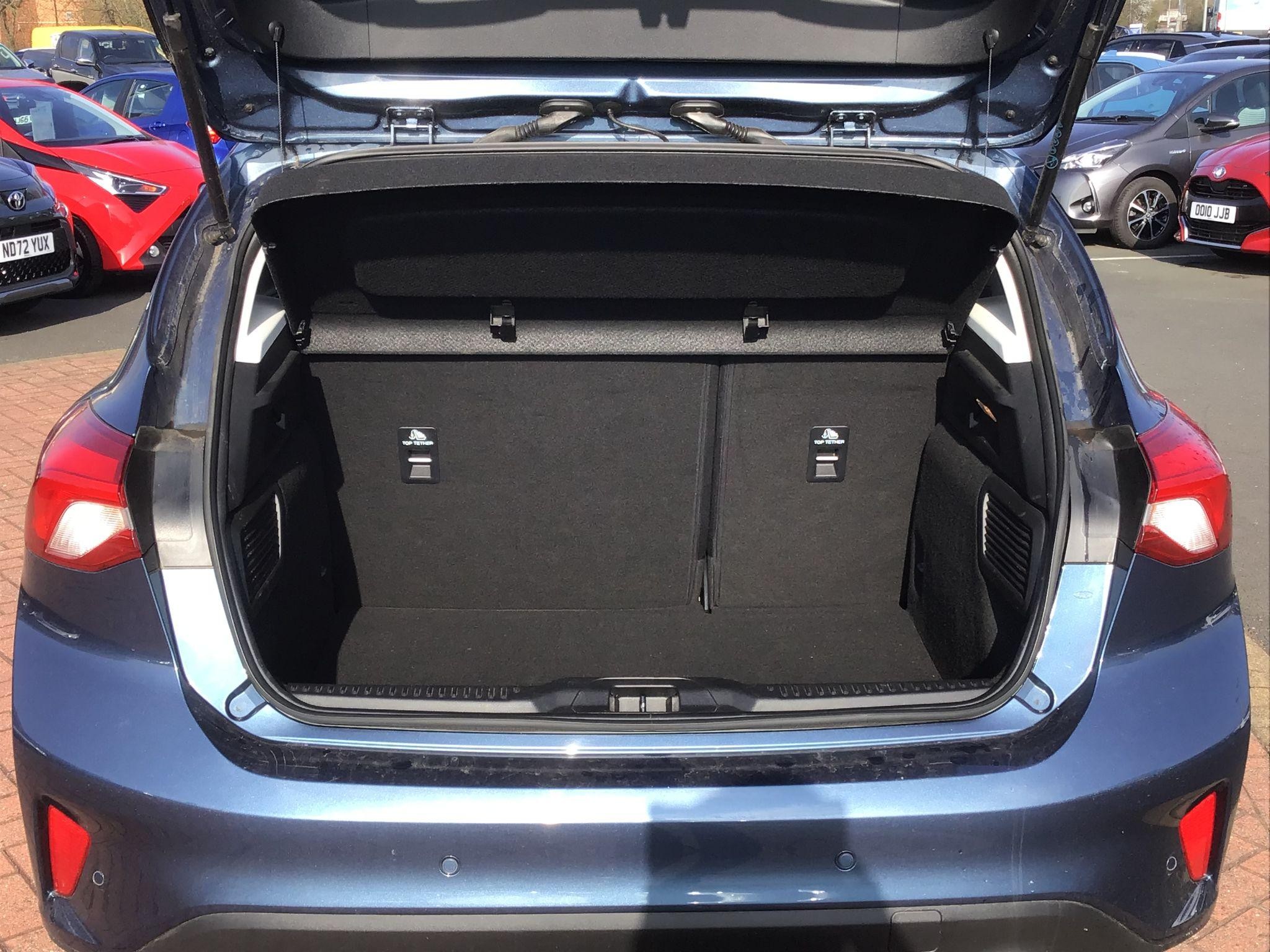 Ford Focus Image 10
