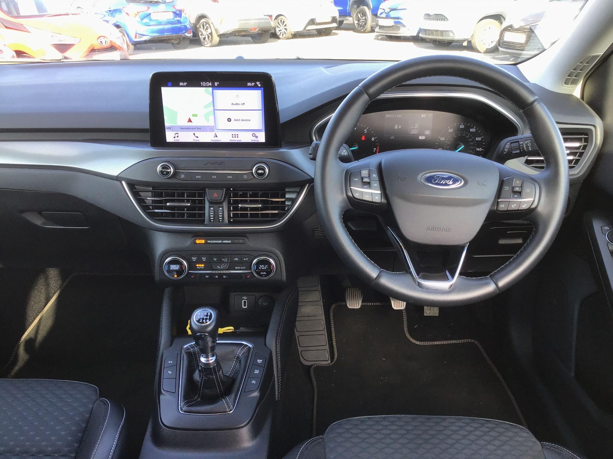 Ford Focus Image 12